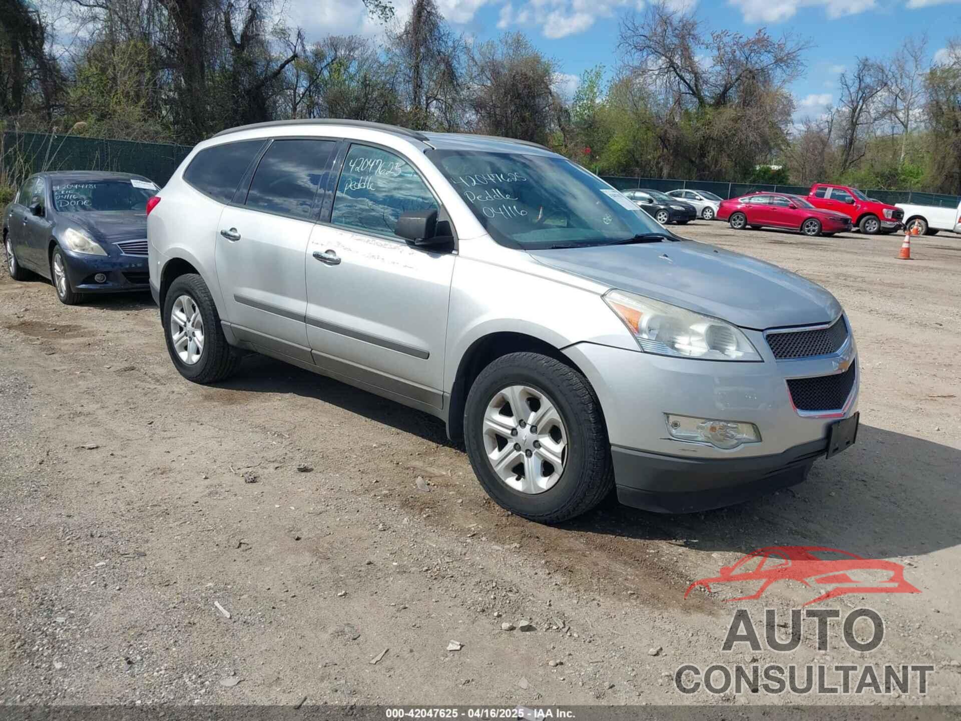 CHEVROLET TRAVERSE 2012 - 1GNKVFED6CJ334712