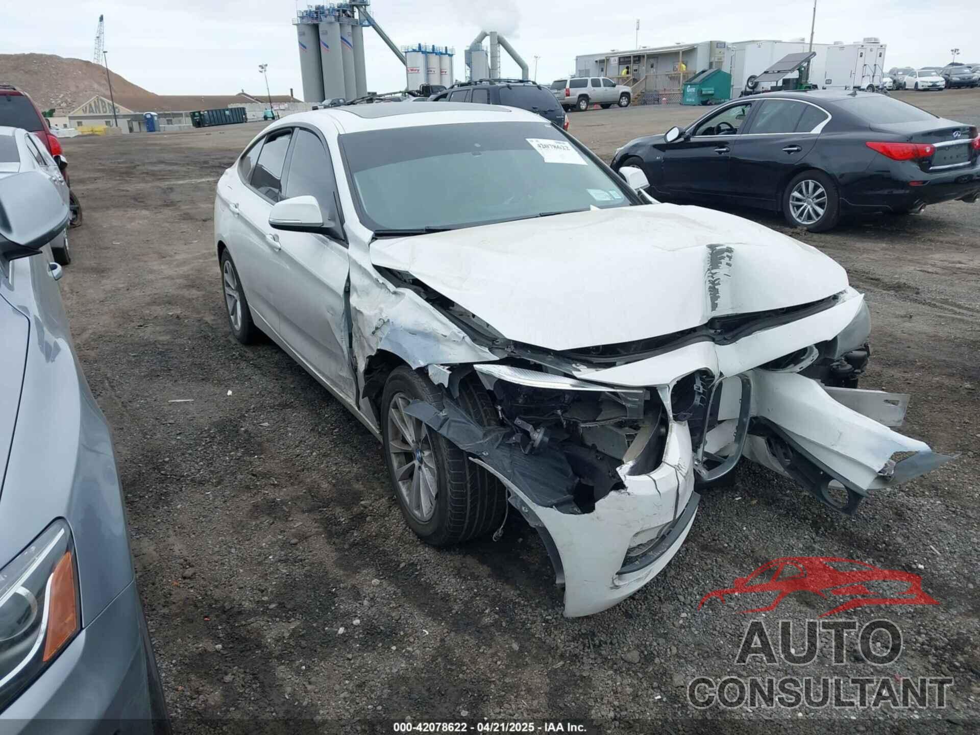 BMW 328I GRAN TURISMO 2014 - WBA3X5C5XED559713
