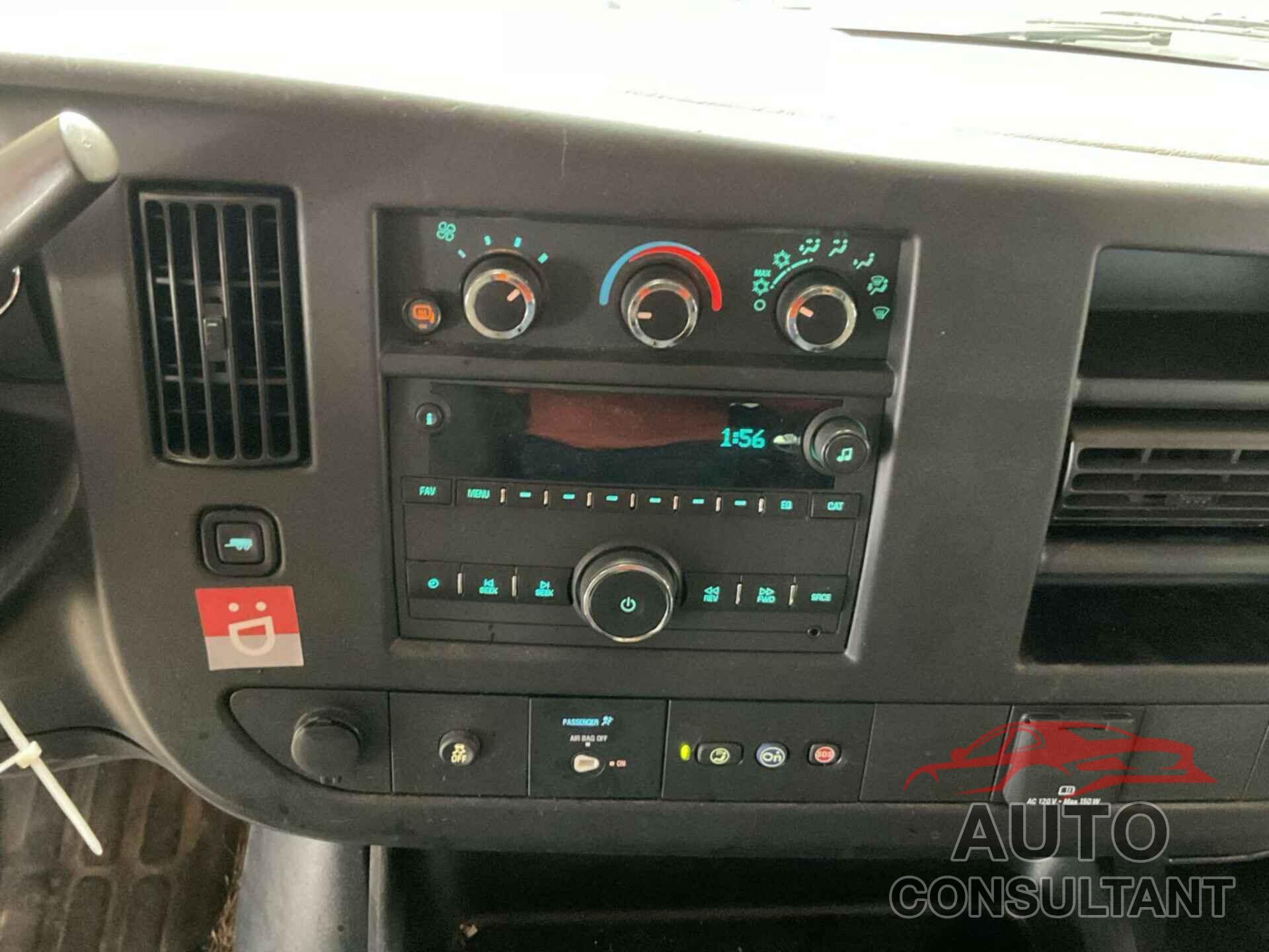 CHEVROLET EXPRESS G2500 2021 - 1GCWGAFP5M1201537