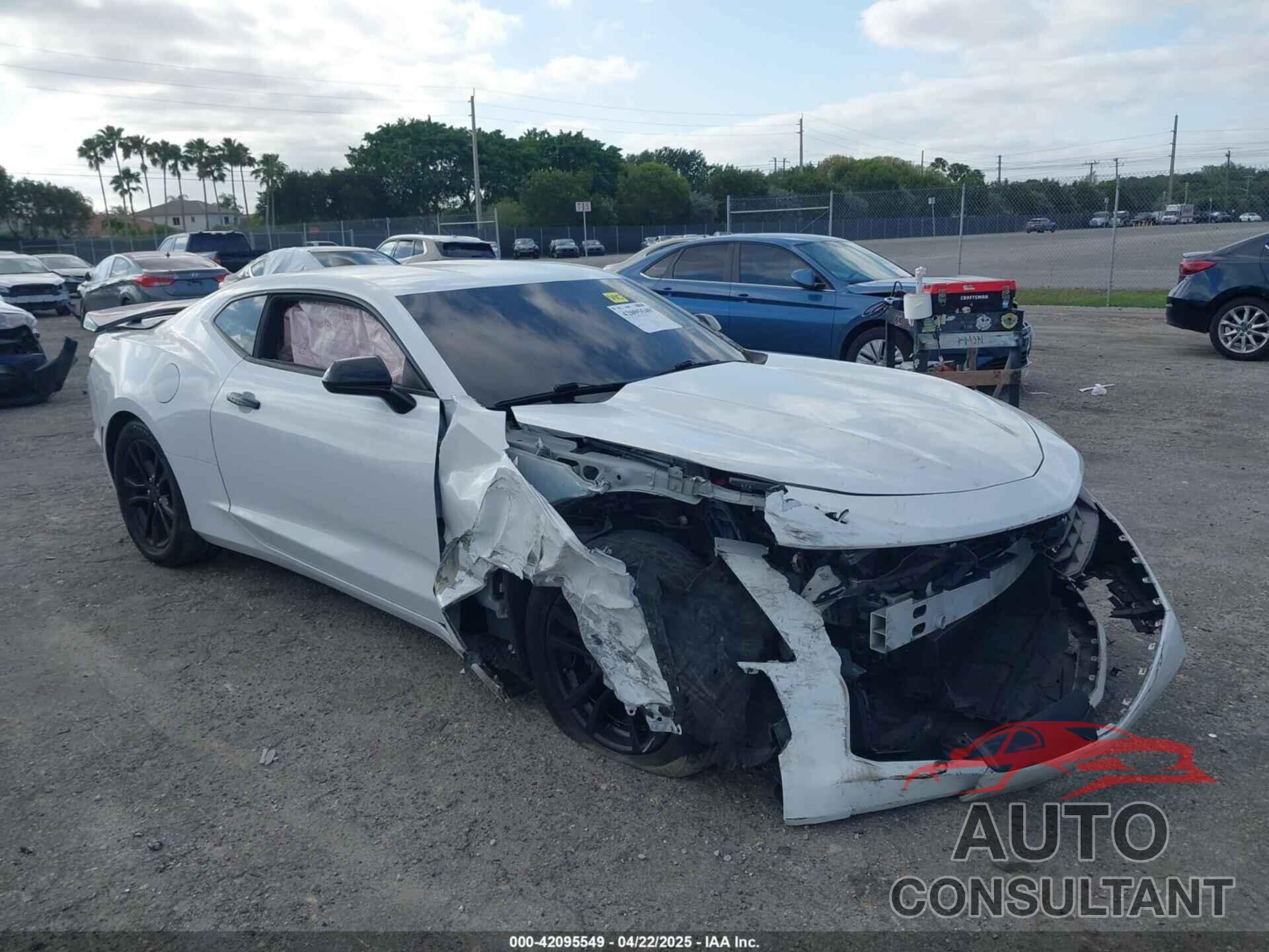 CHEVROLET CAMARO 2021 - 1G1FB1RX1M0101783