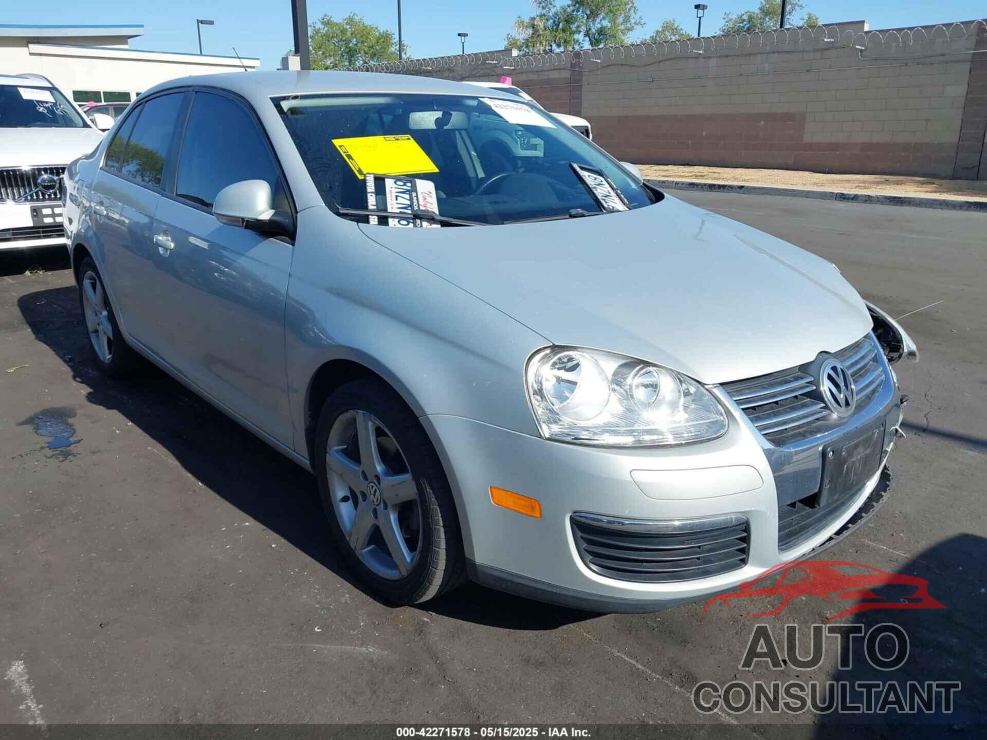 VOLKSWAGEN JETTA 2010 - 3VWAZ7AJ7AM107813
