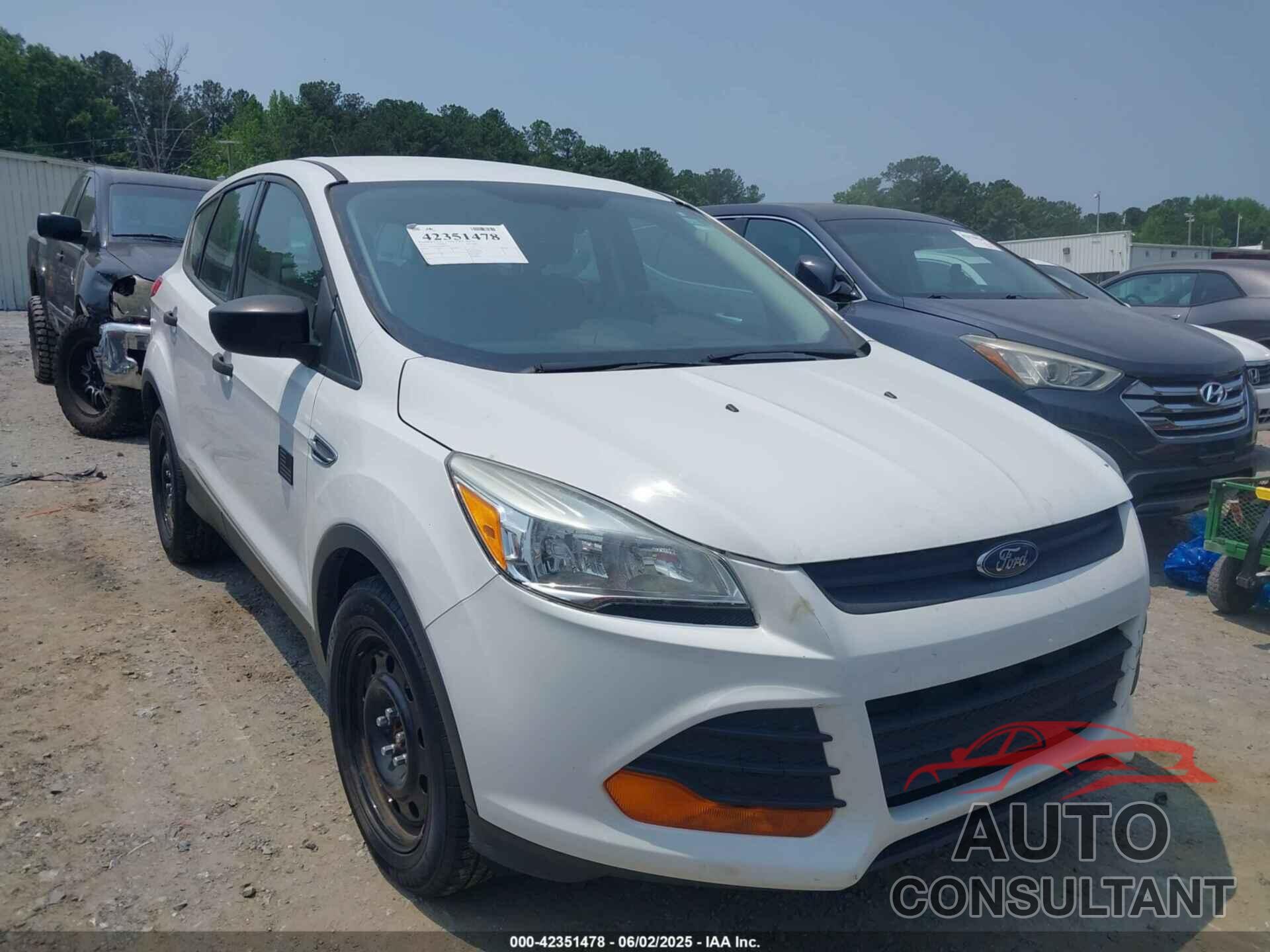 FORD ESCAPE 2015 - 1FMCU0F70FUB77828