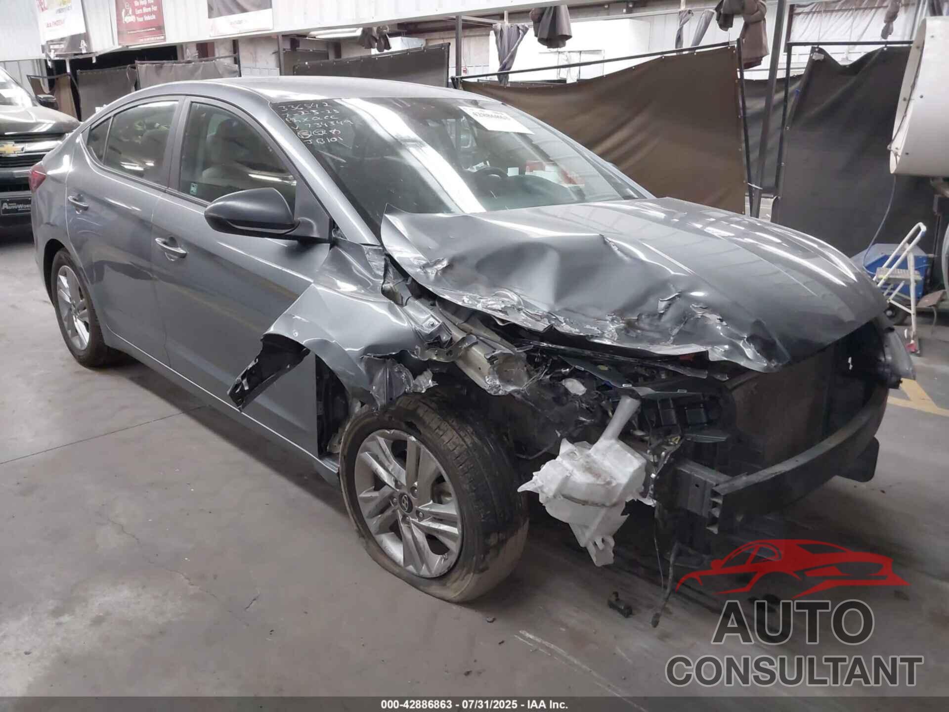 HYUNDAI ELANTRA 2019 - KMHD84LF5KU734349
