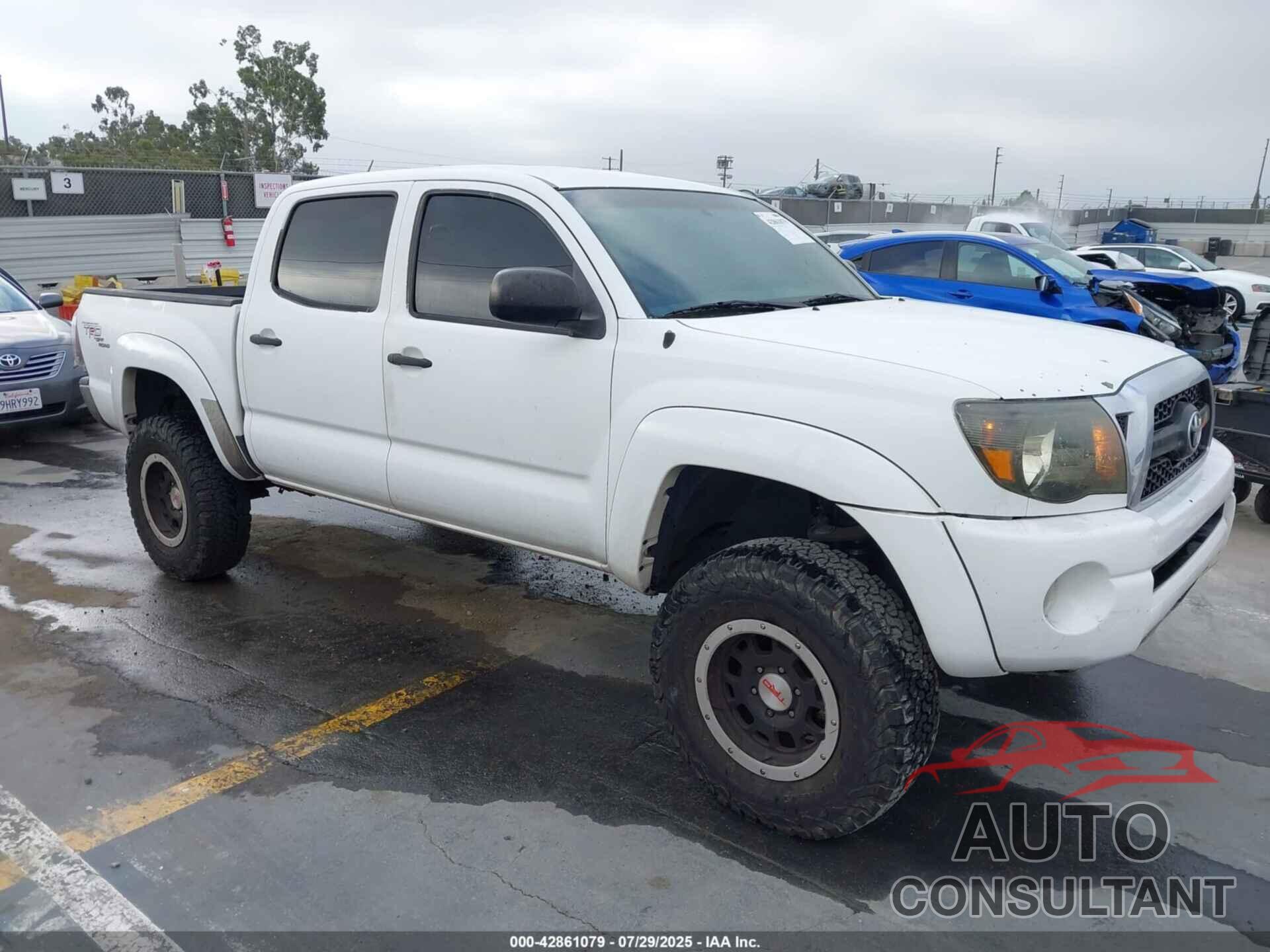 TOYOTA TACOMA 2011 - 3TMJU4GN4BM125181