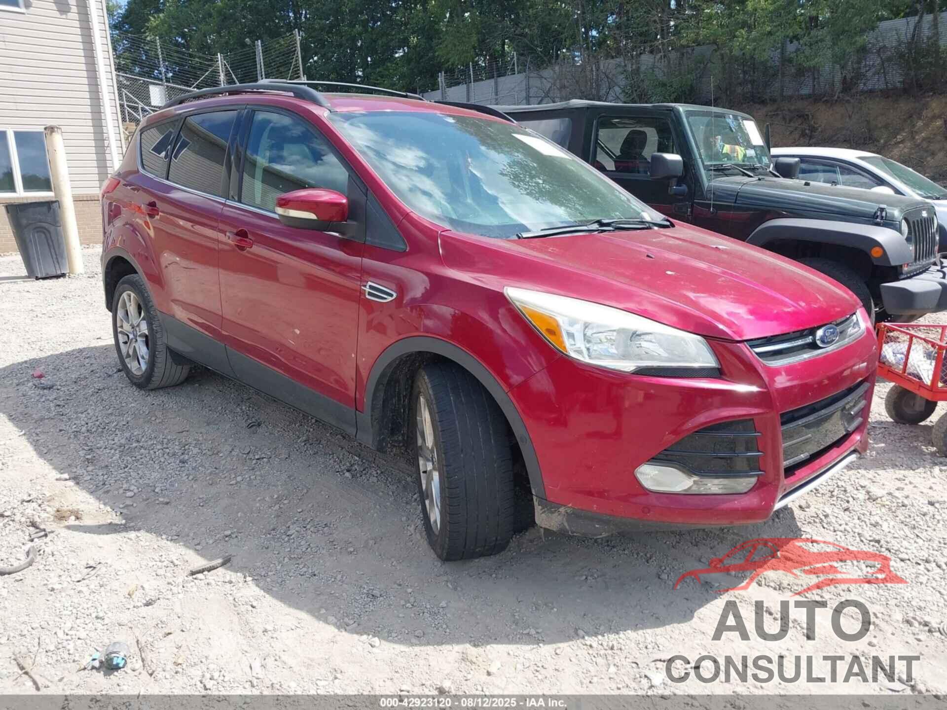 FORD ESCAPE 2013 - 1FMCU9H98DUB06943