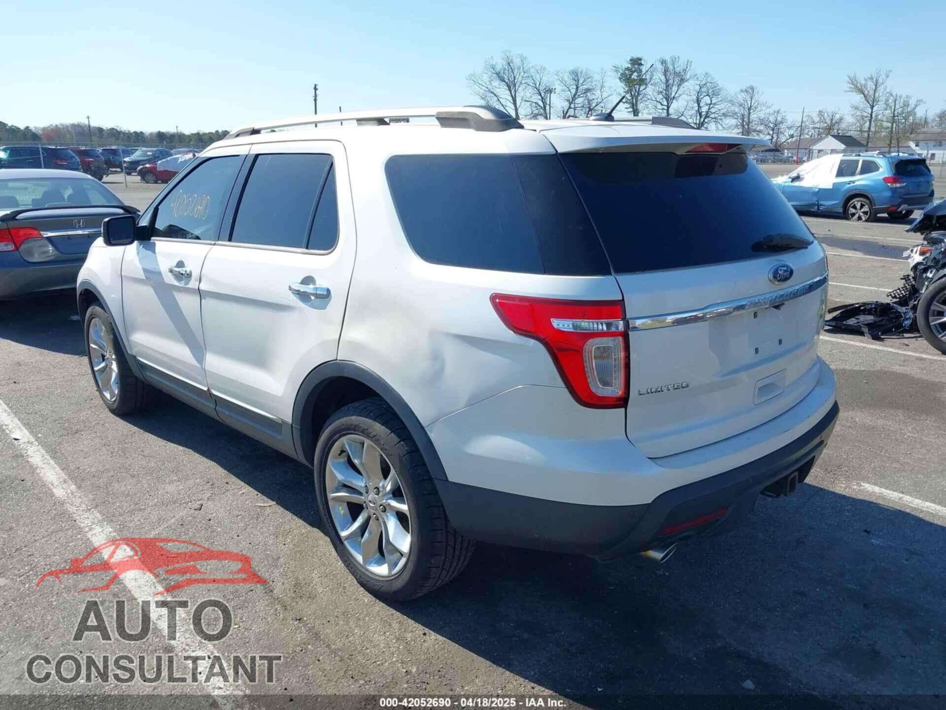 FORD EXPLORER 2011 - 1FMHK8F82BGA04579