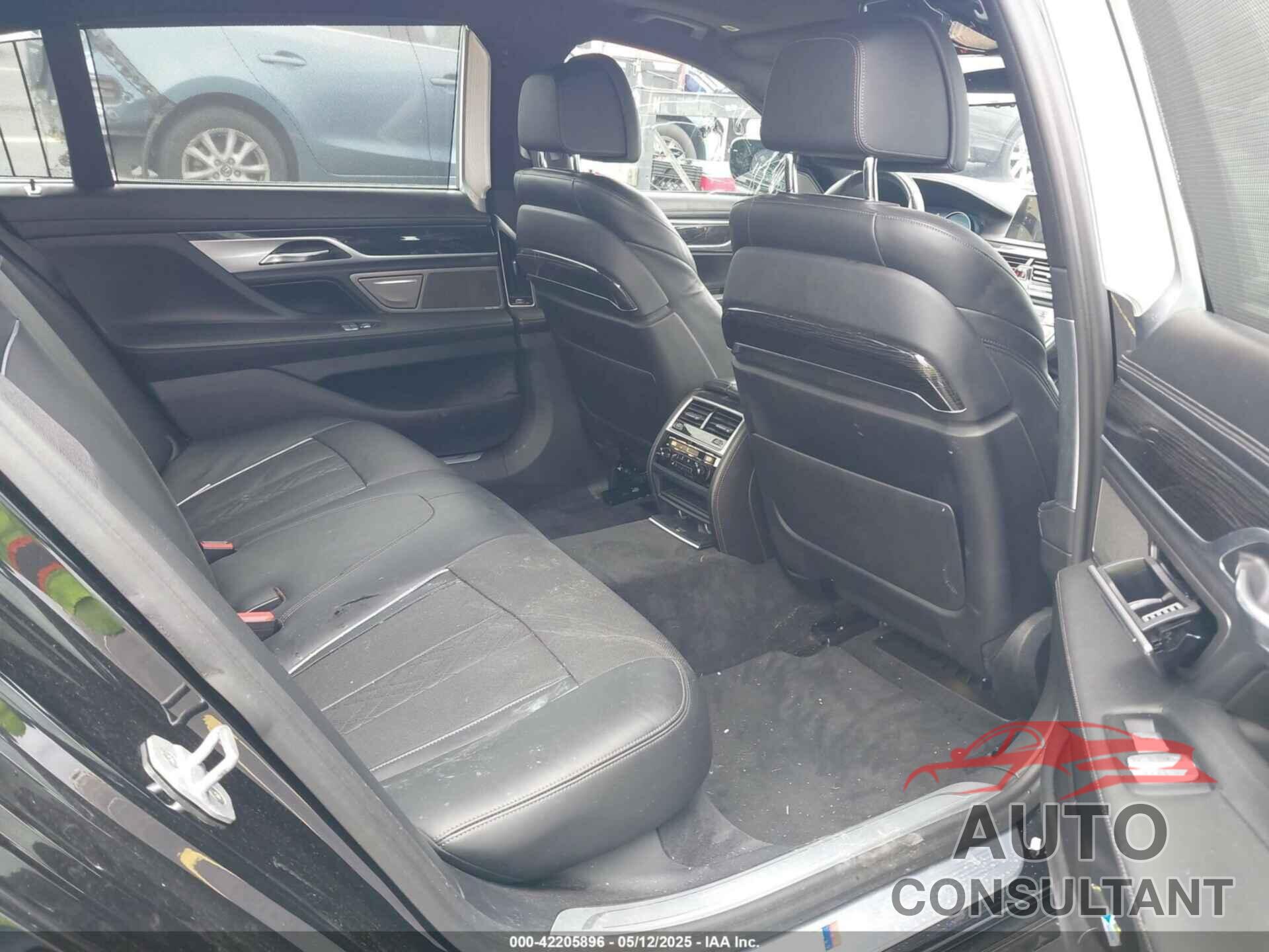 BMW 750I 2018 - WBA7F0C54JGM23528