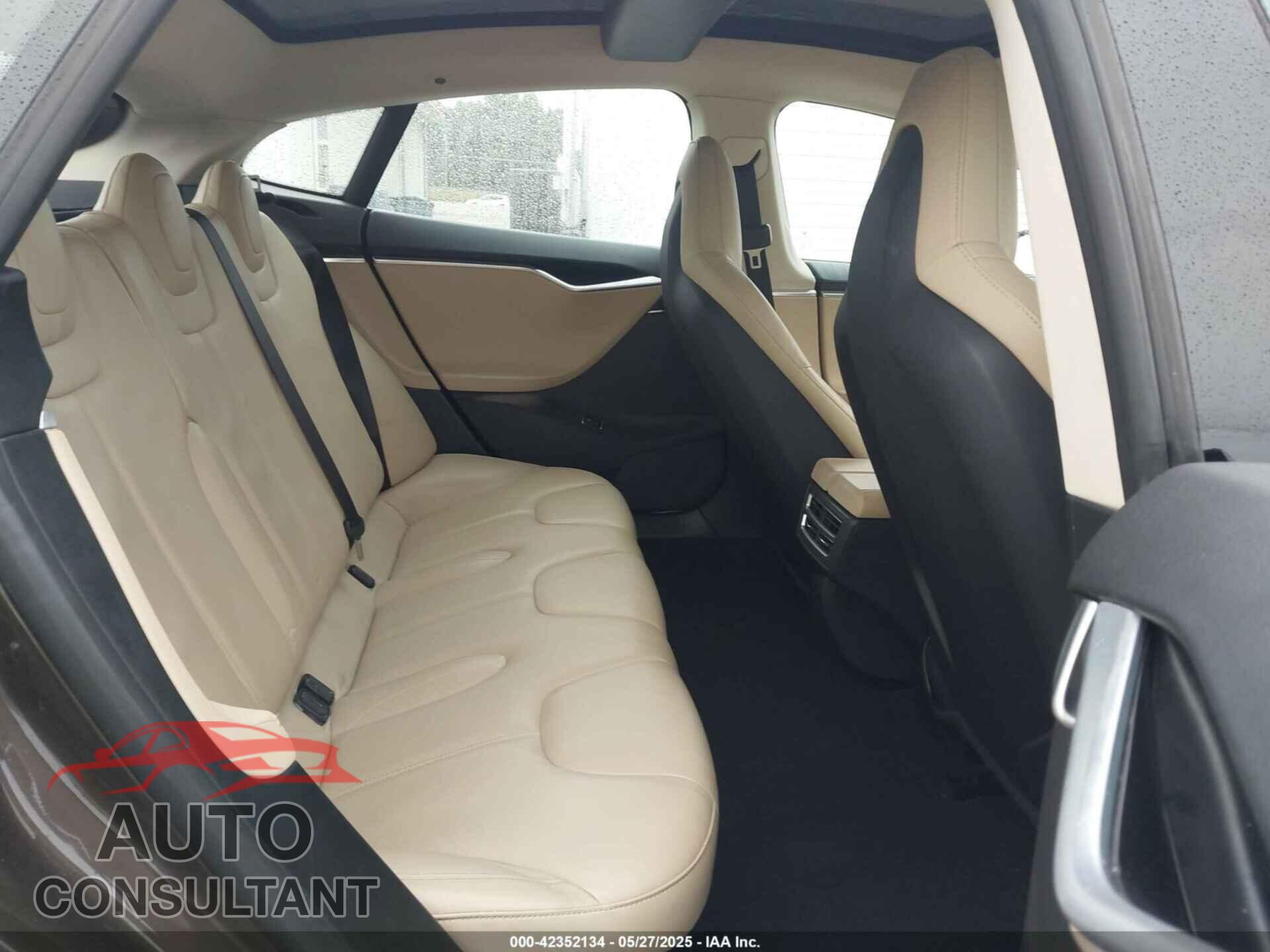 TESLA MODEL S 2013 - 5YJSA1CG0DFP14013