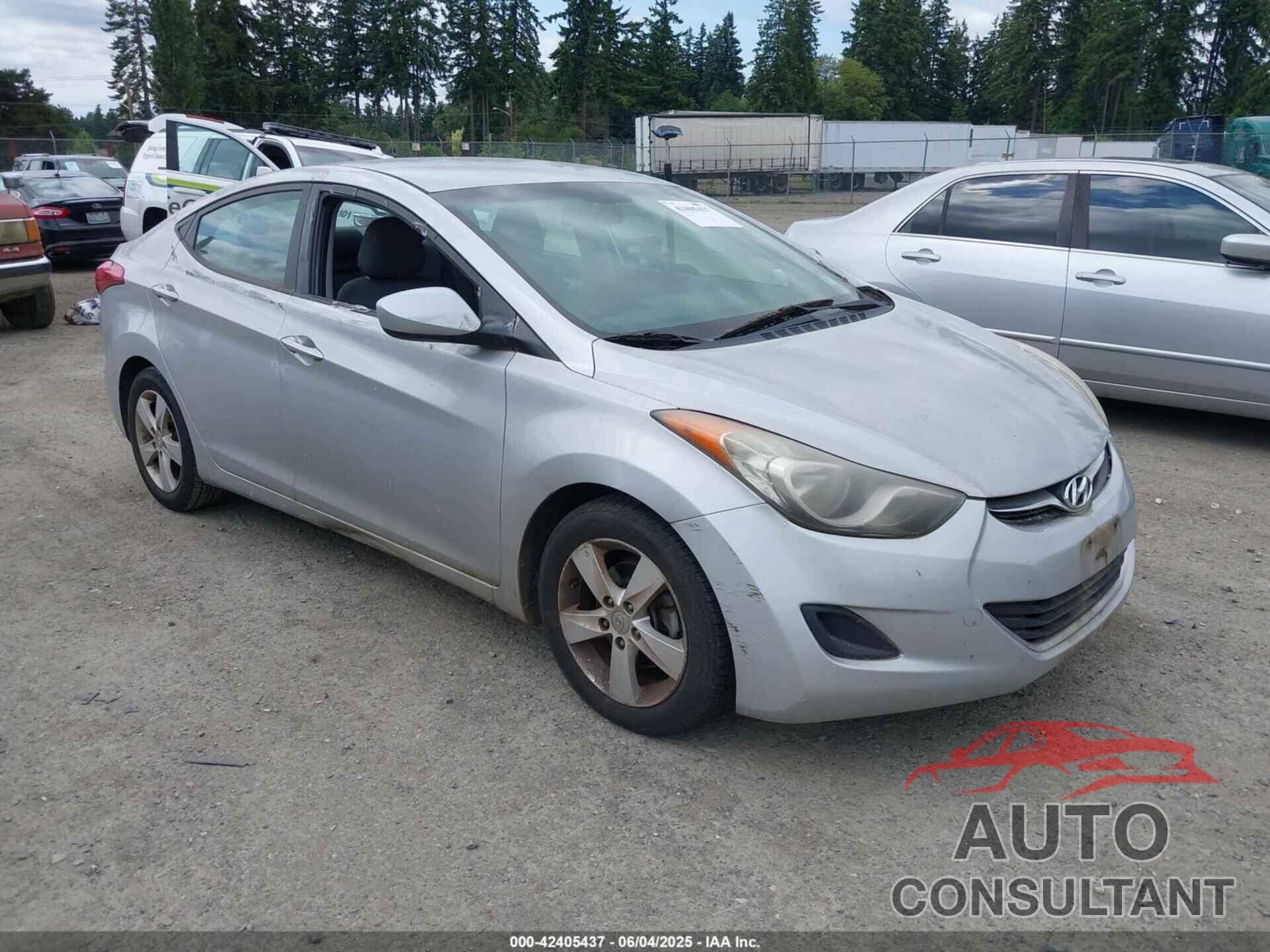 HYUNDAI ELANTRA 2013 - 5NPDH4AE8DH248002