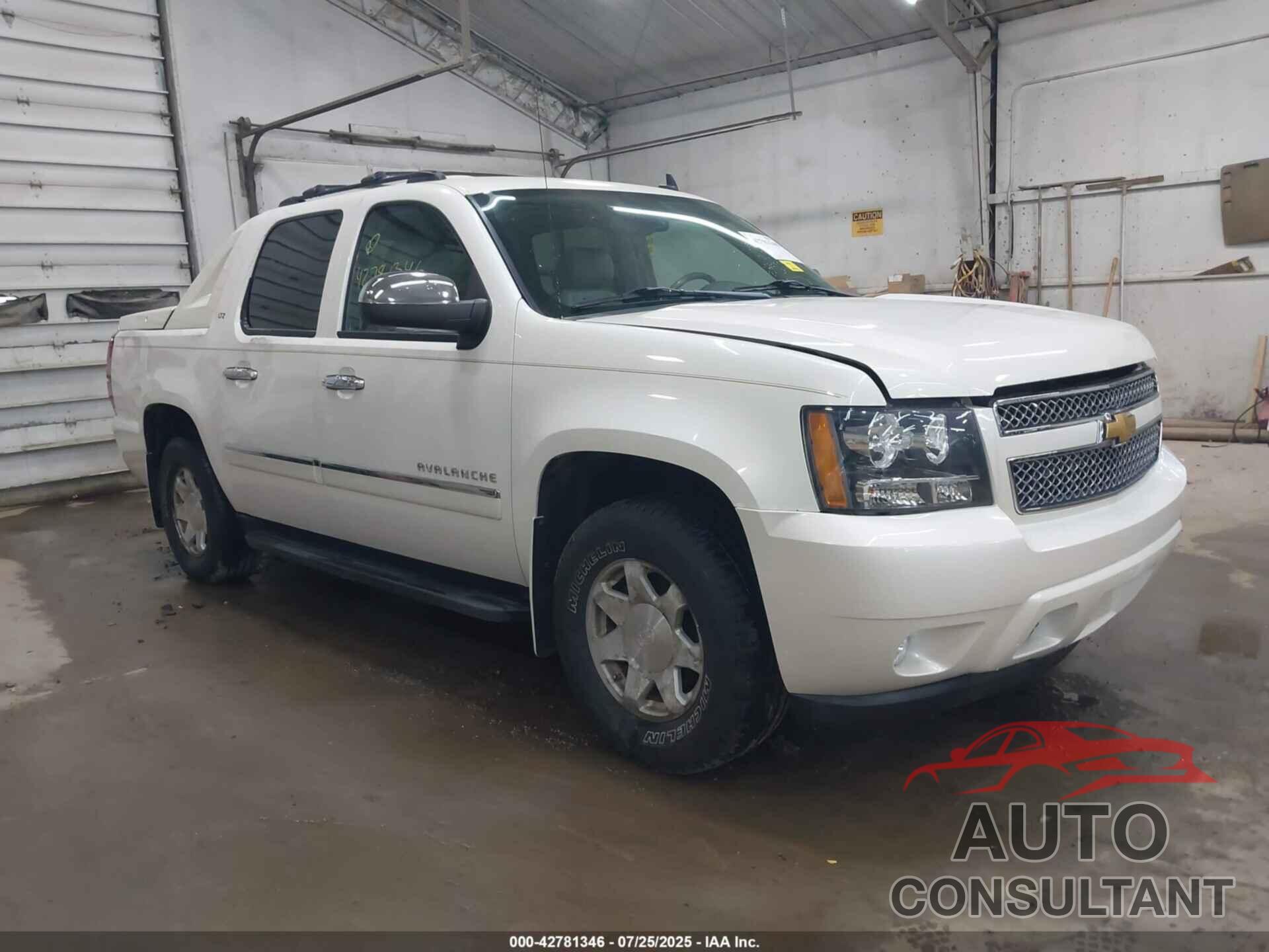 CHEVROLET AVALANCHE 1500 2012 - 3GNTKGE79CG270163