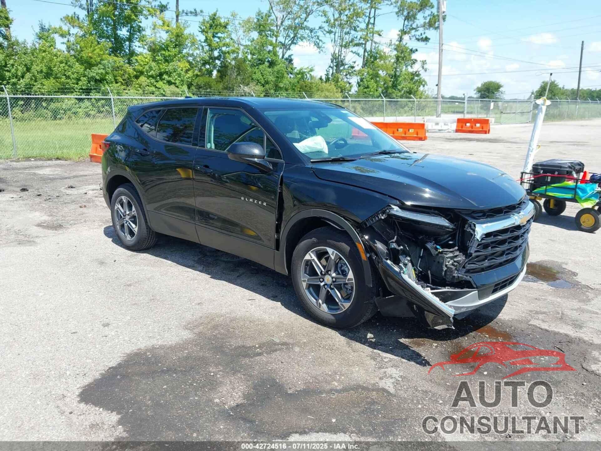 CHEVROLET BLAZER 2025 - 3GNKBCR40SS189858