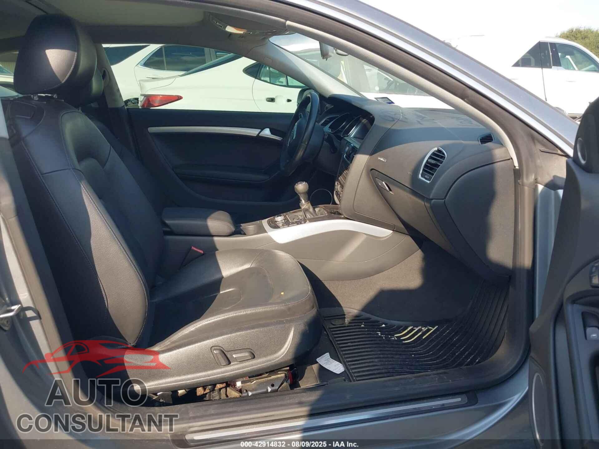 AUDI A5 2010 - WAURFAFR2AA023256