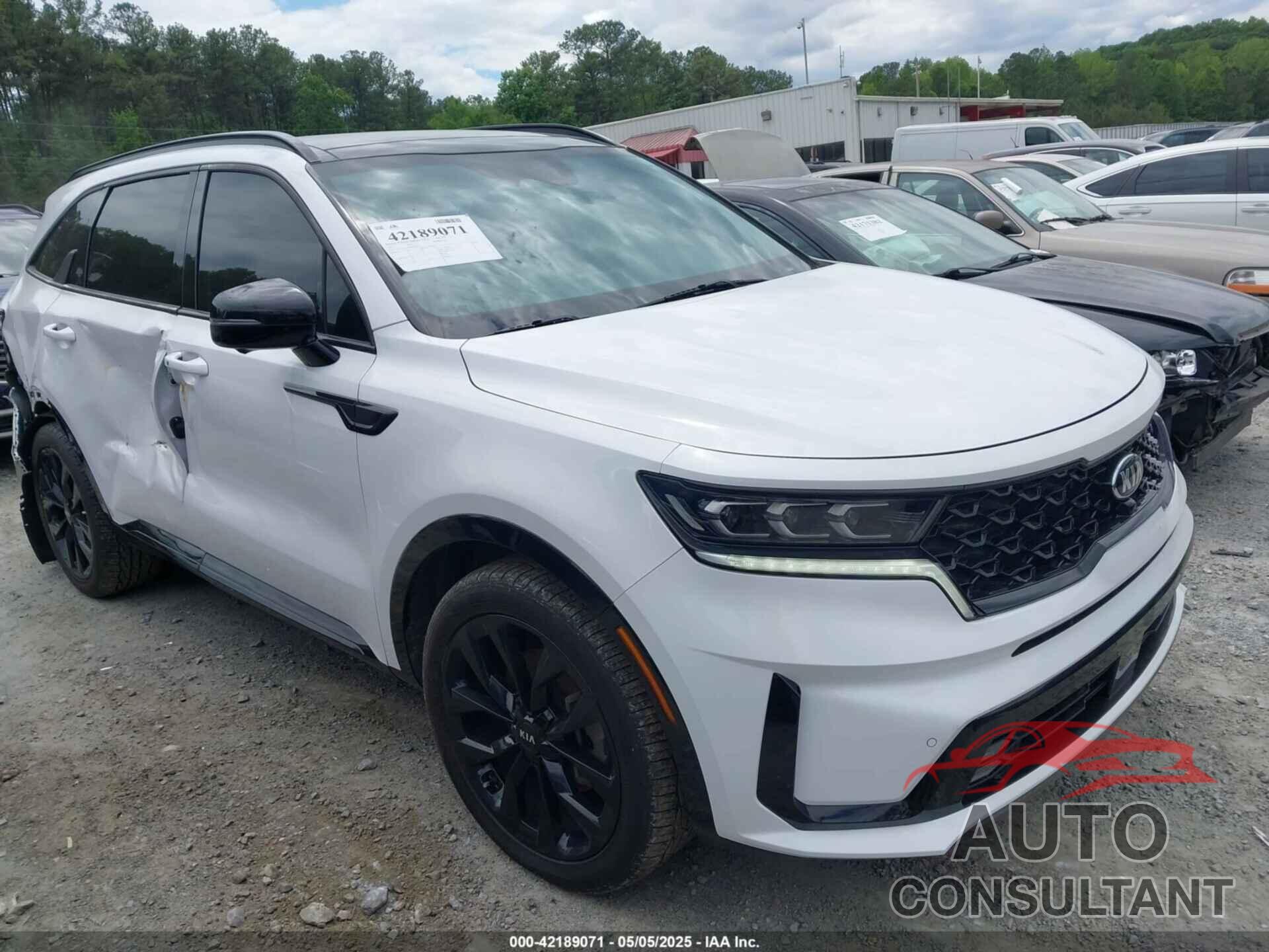 KIA SORENTO 2021 - 5XYRK4LF9MG068631