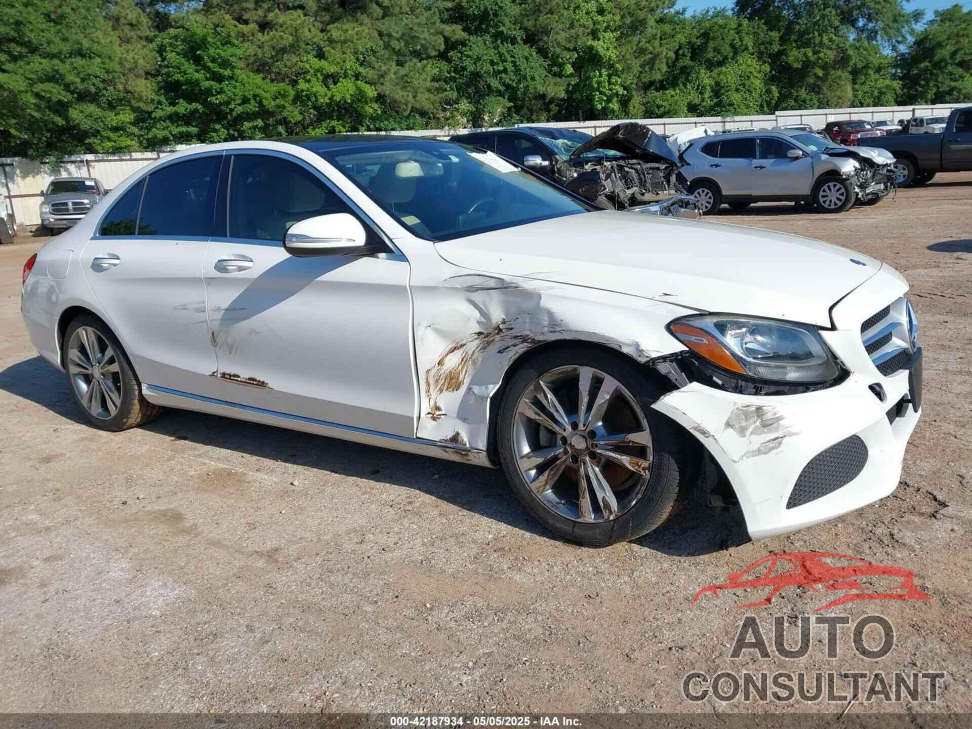 MERCEDES-BENZ C 300 2015 - 55SWF4JB6FU051639