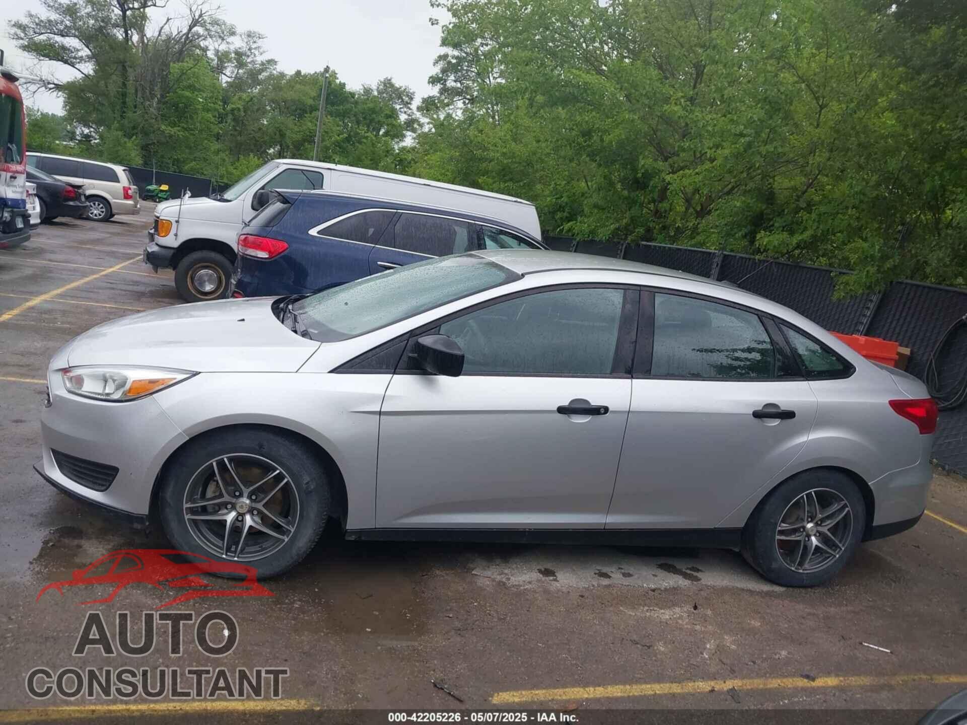 FORD FOCUS 2016 - 1FADP3E26GL404962