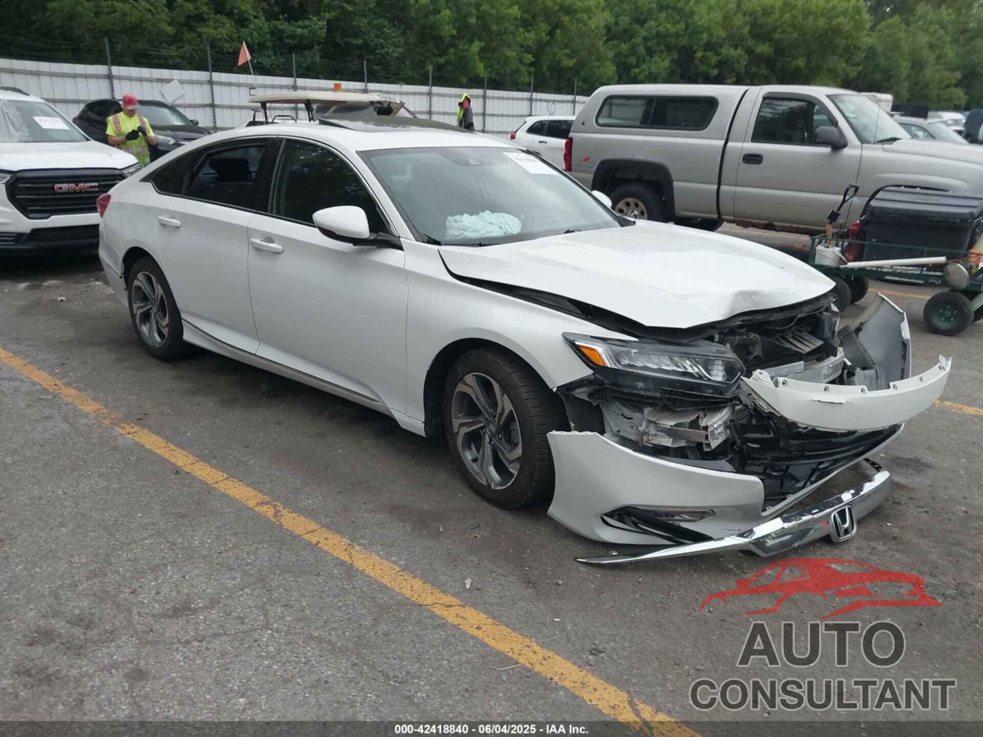 HONDA ACCORD 2018 - 1HGCV2F51JA014175