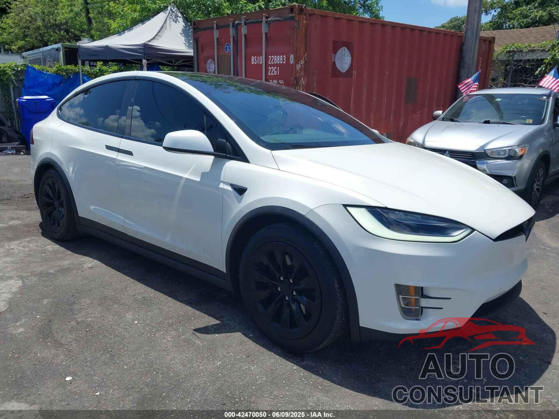 TESLA MODEL X 2017 - 5YJXCBE25HF078198