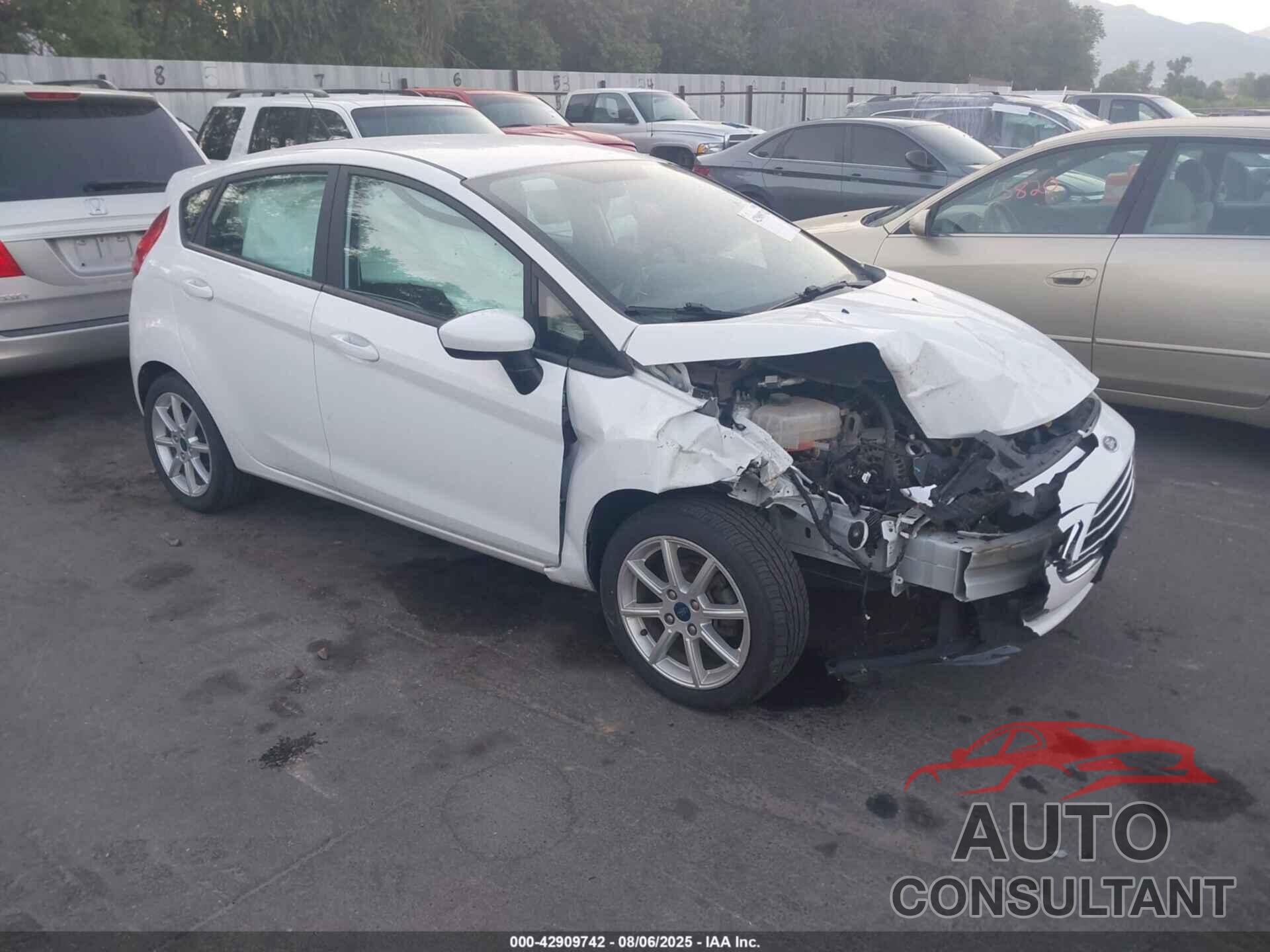 FORD FIESTA 2019 - 3FADP4EJ2KM143088