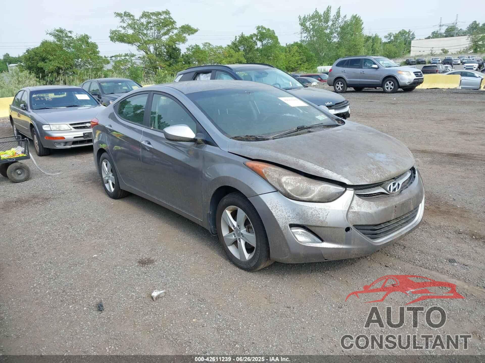 HYUNDAI ELANTRA 2013 - KMHDH4AE5DU932717