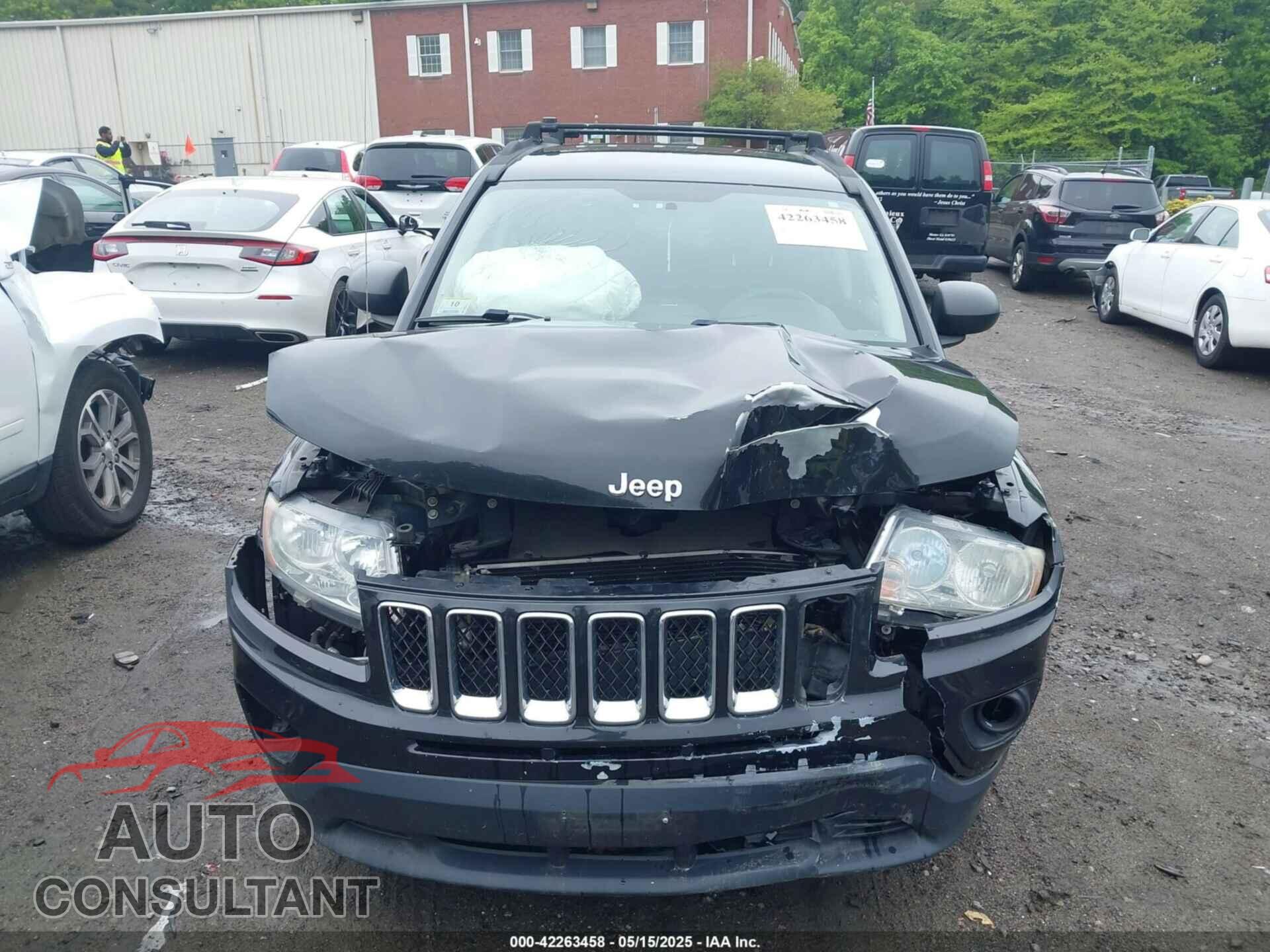 JEEP COMPASS 2011 - 1J4NT1FB4BD138352