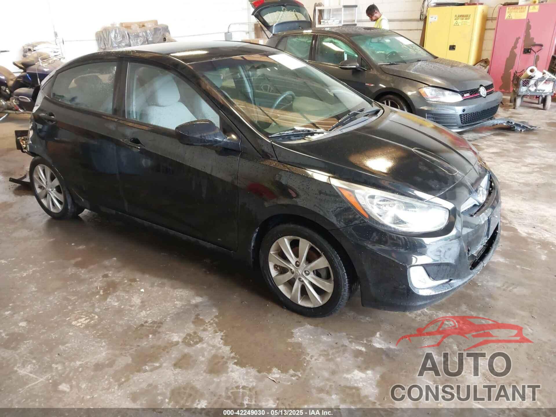 HYUNDAI ACCENT 2012 - KMHCU4AE1CU084180