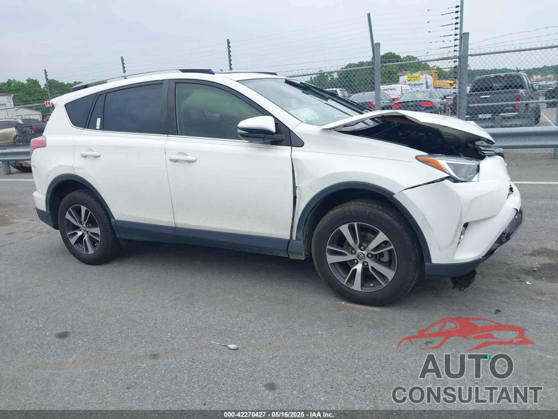 TOYOTA RAV4 2018 - JTMWFREV2JJ739366