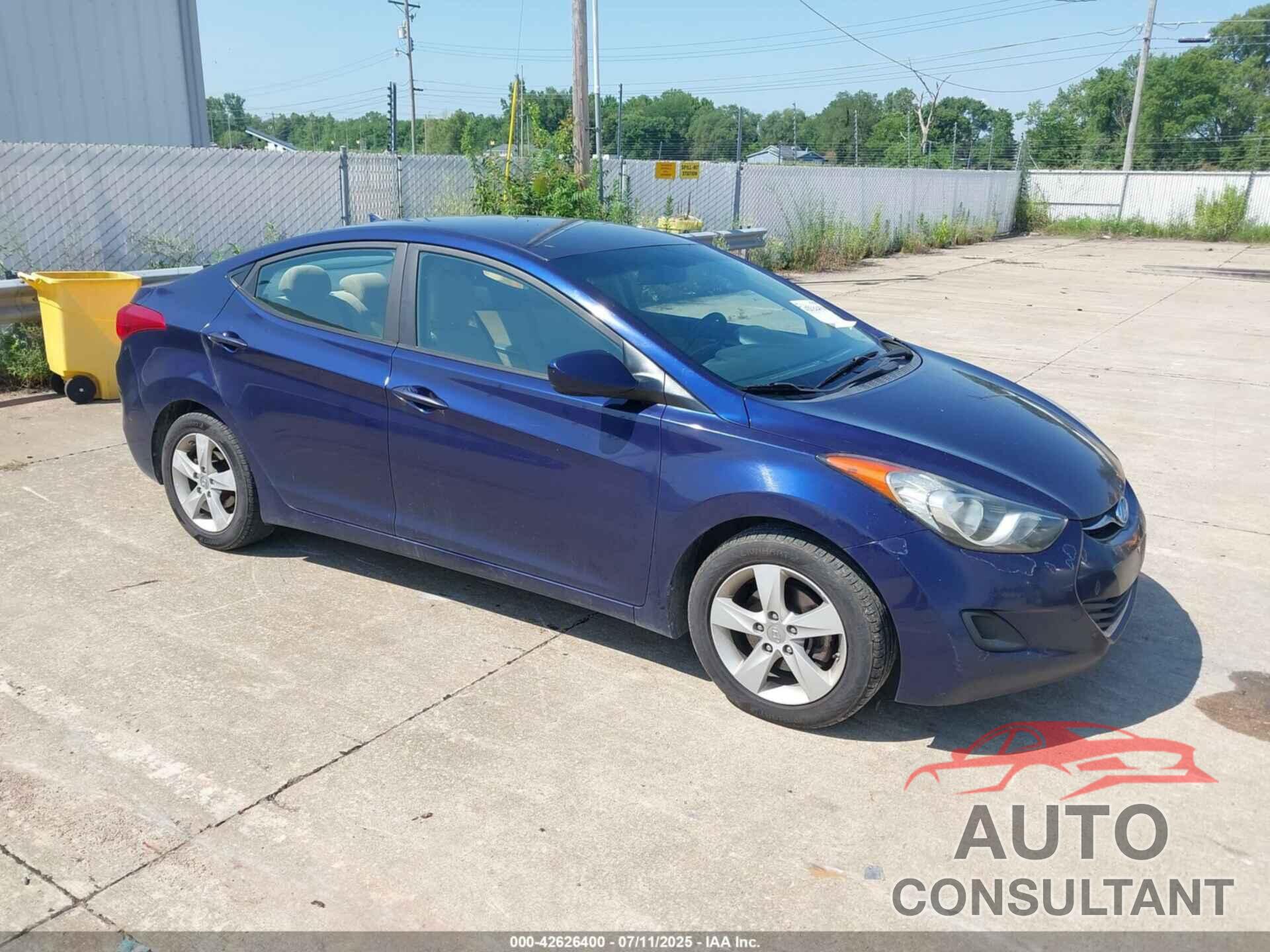 HYUNDAI ELANTRA 2013 - 5NPDH4AE7DH384086
