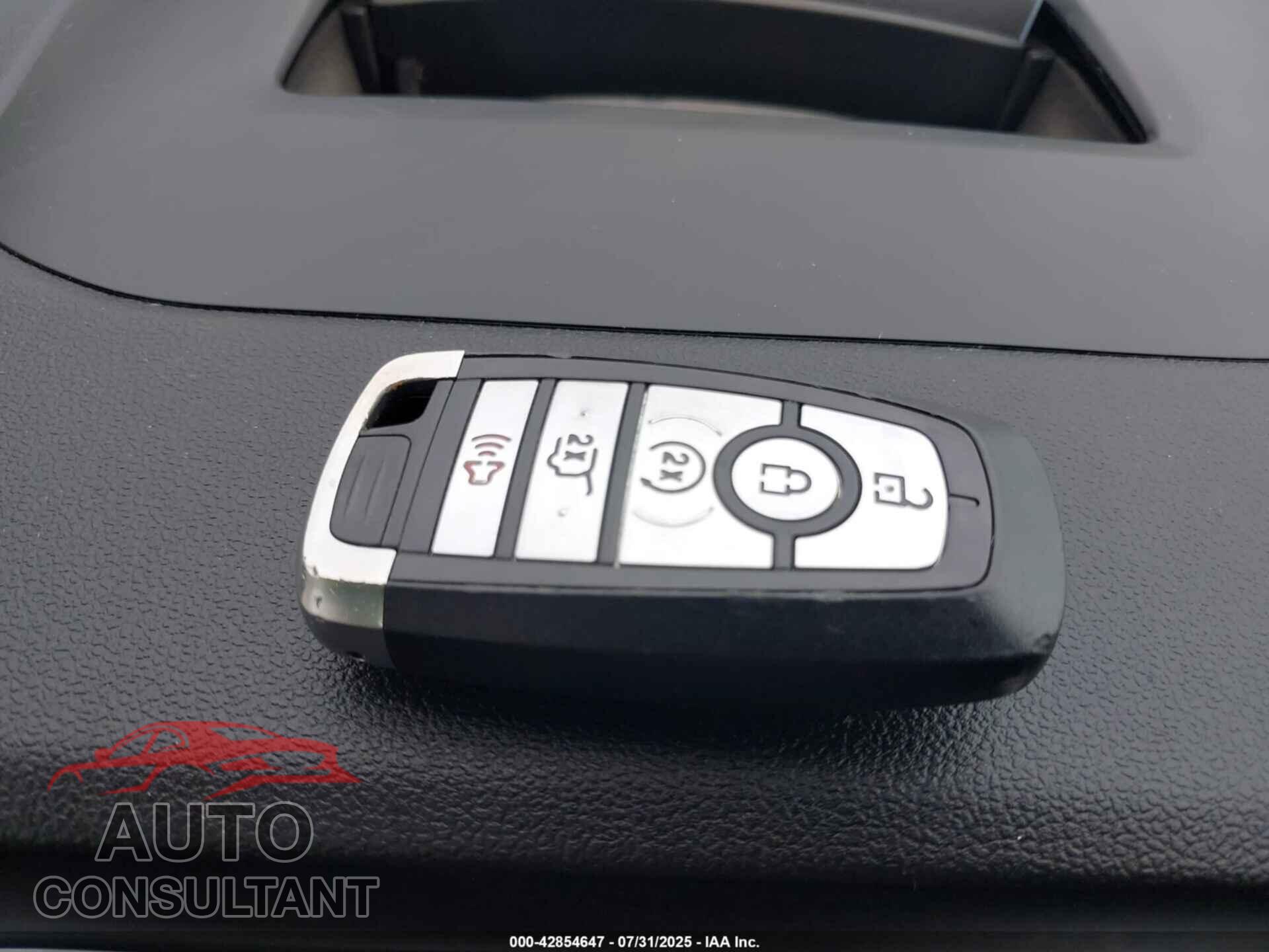 FORD ESCAPE 2020 - 1FMCU9J97LUA77296