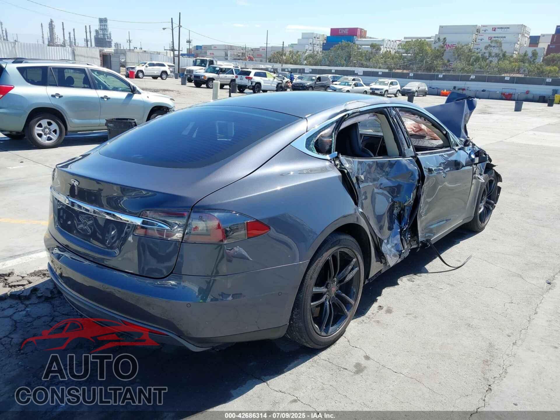 TESLA MODEL S 2015 - 5YJSA1E18FF104436