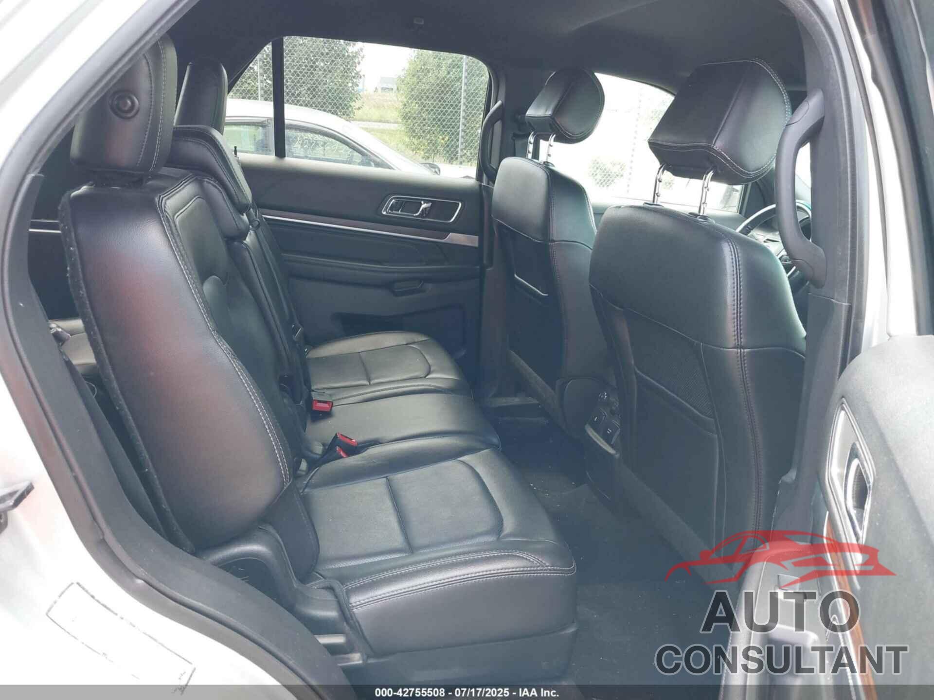 FORD EXPLORER 2017 - 1FM5K7F81HGA89887