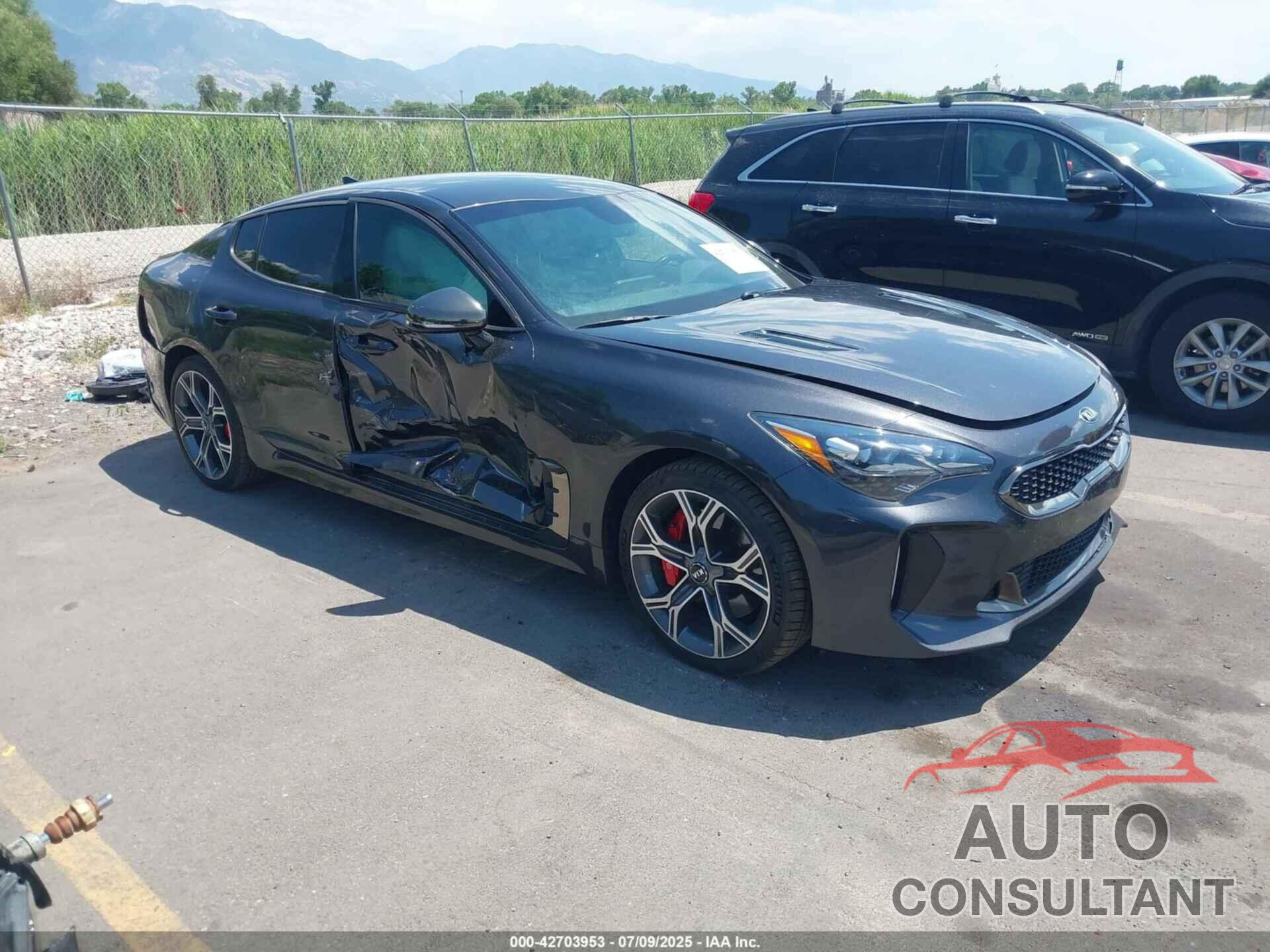 KIA STINGER 2021 - KNAE35LCXM6089446