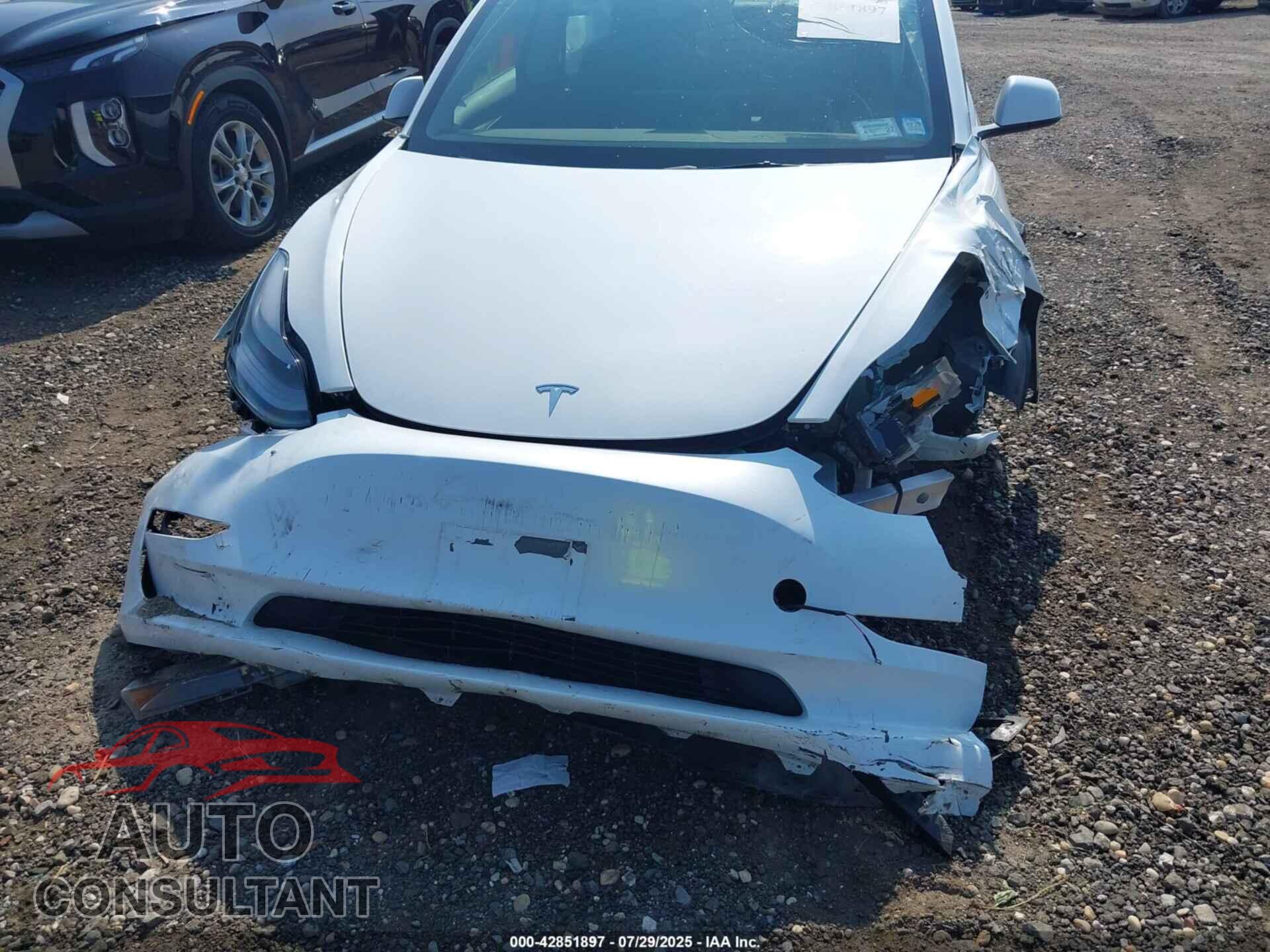 TESLA MODEL 3 2023 - 5YJ3E1EAXPF544572