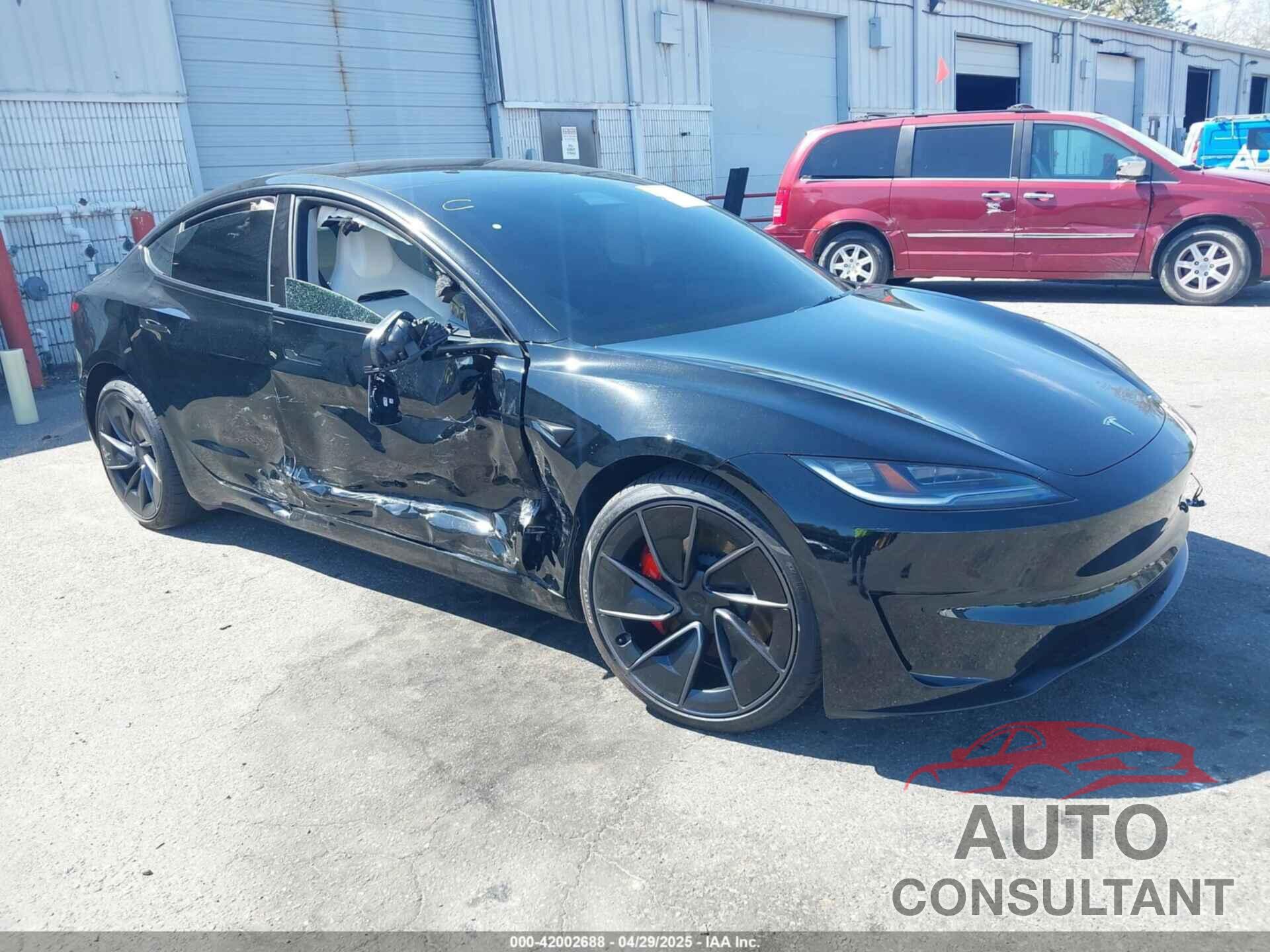 TESLA MODEL 3 2025 - 5YJ3E1ET0SF933067