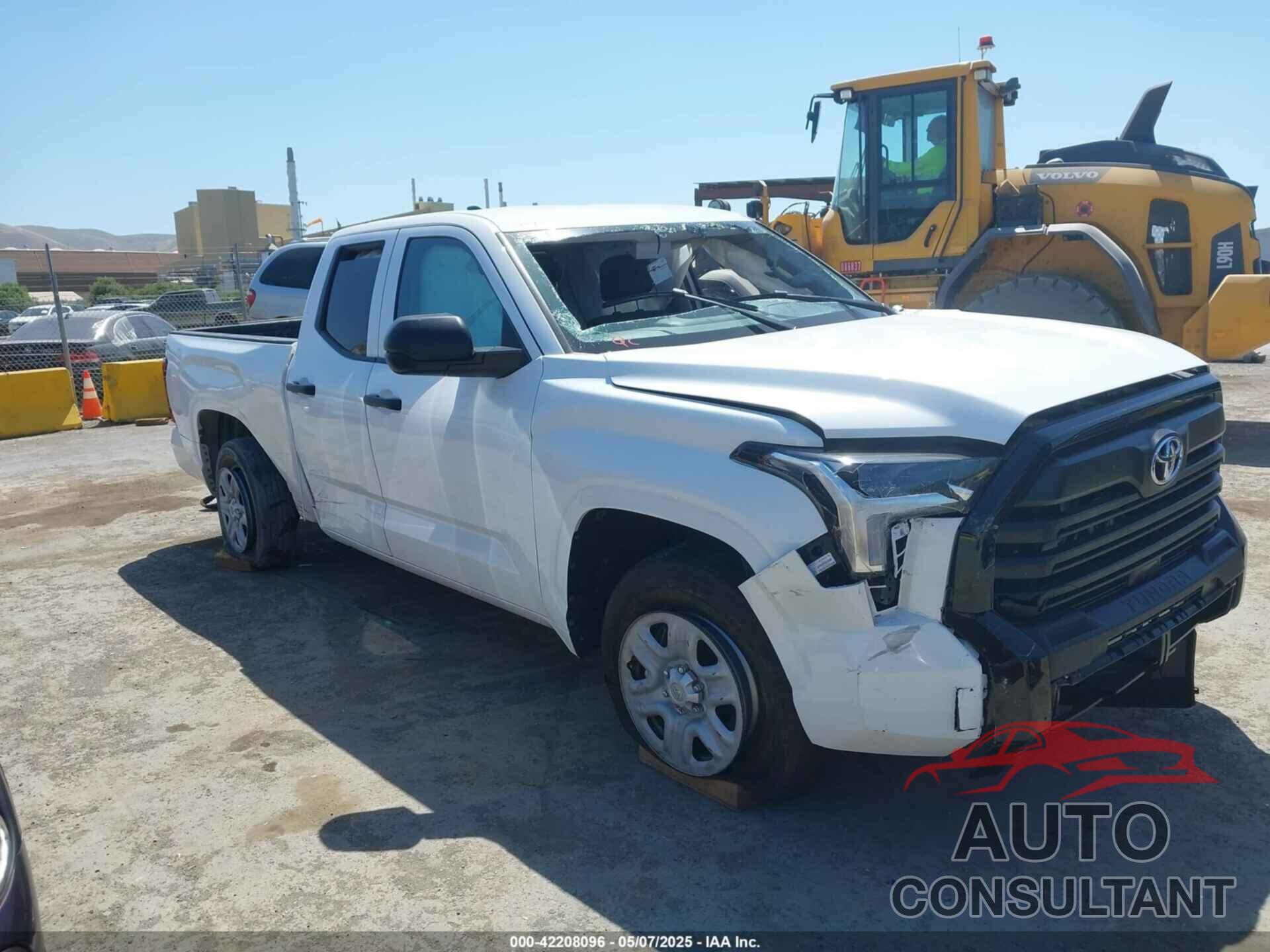 TOYOTA TUNDRA 2023 - 5TFKB5AA9PX025228