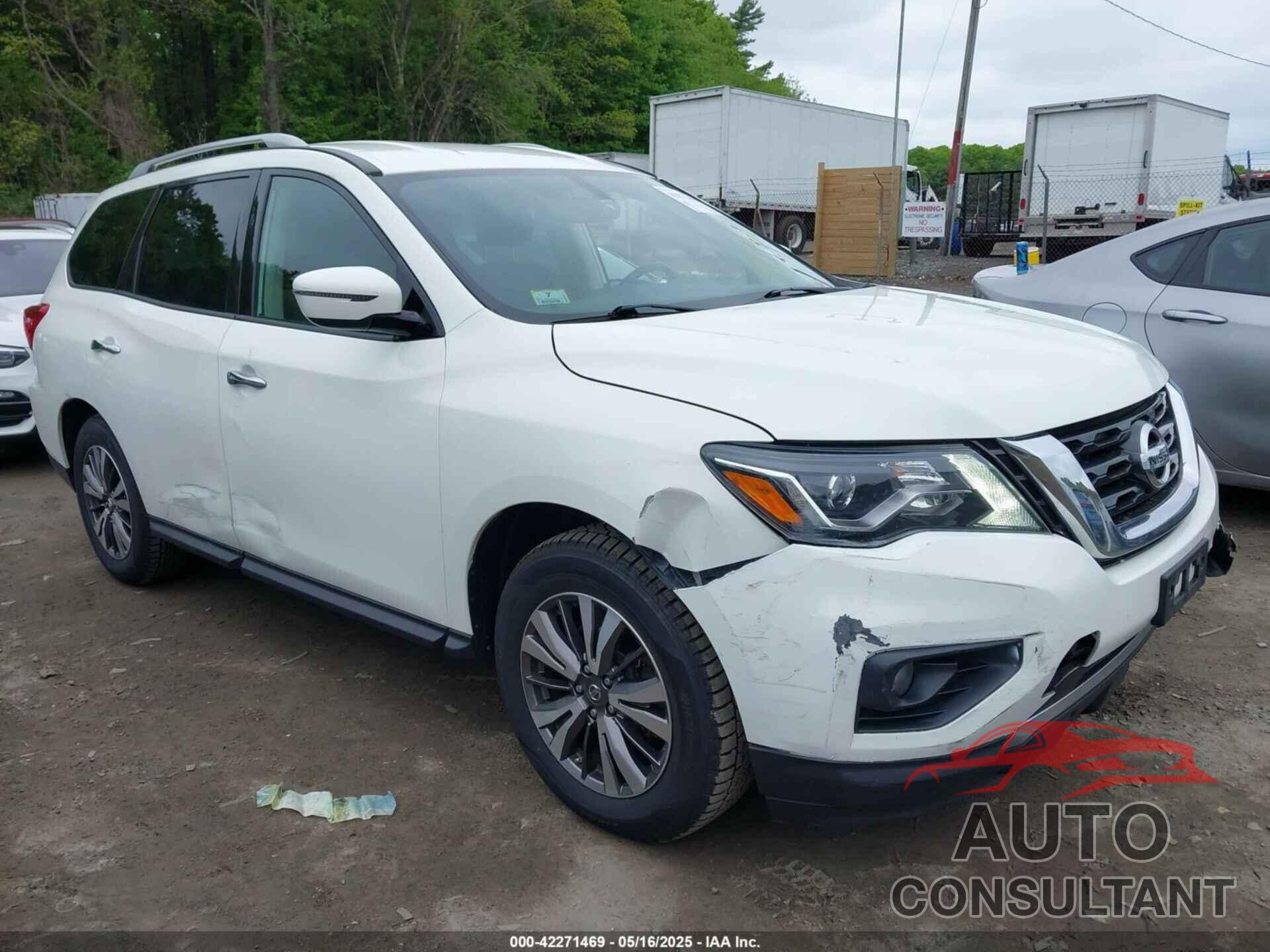 NISSAN PATHFINDER 2019 - 5N1DR2MM5KC577300