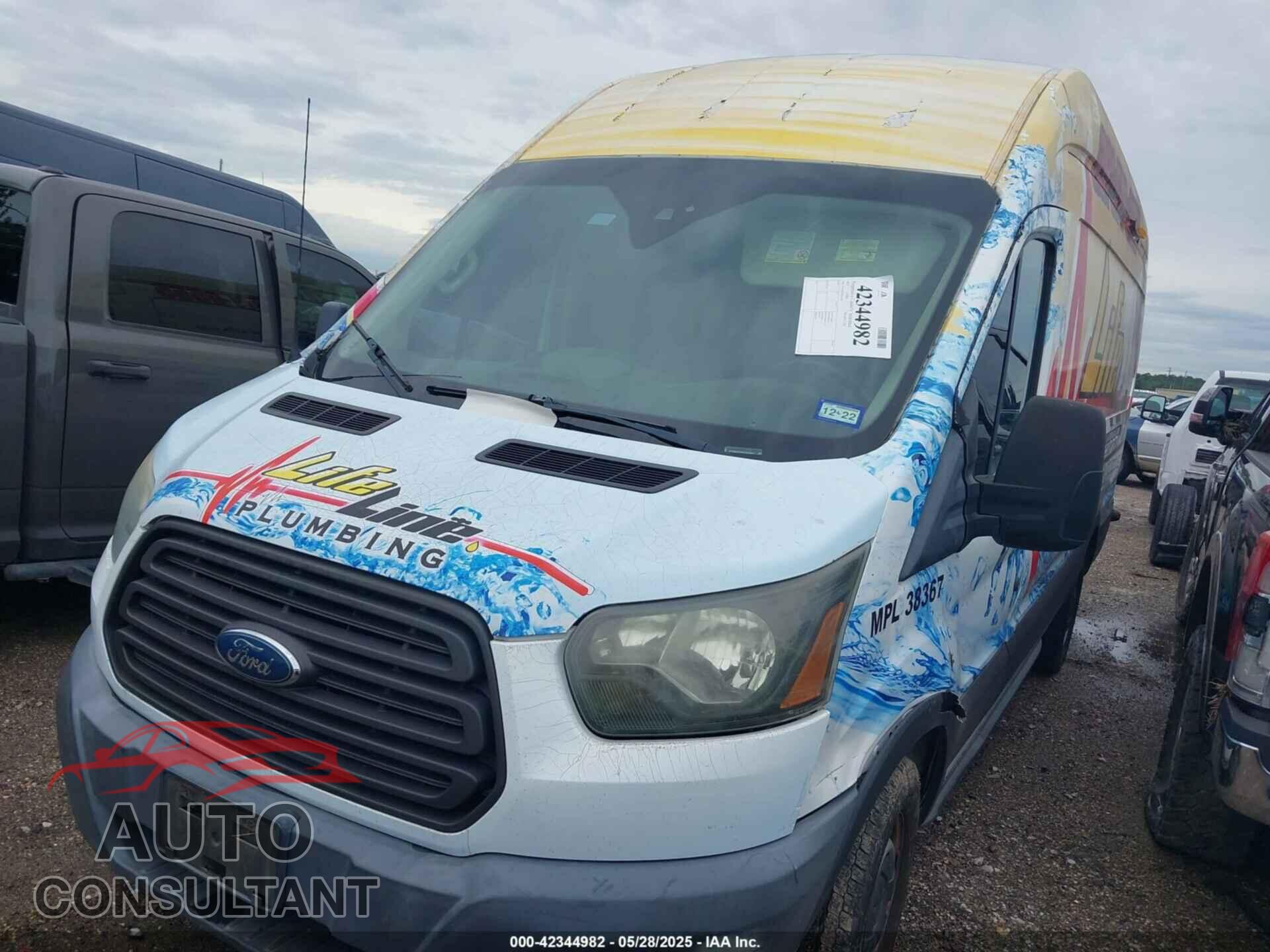 FORD TRANSIT-250 2015 - 1FTNR3XV6FKA15601
