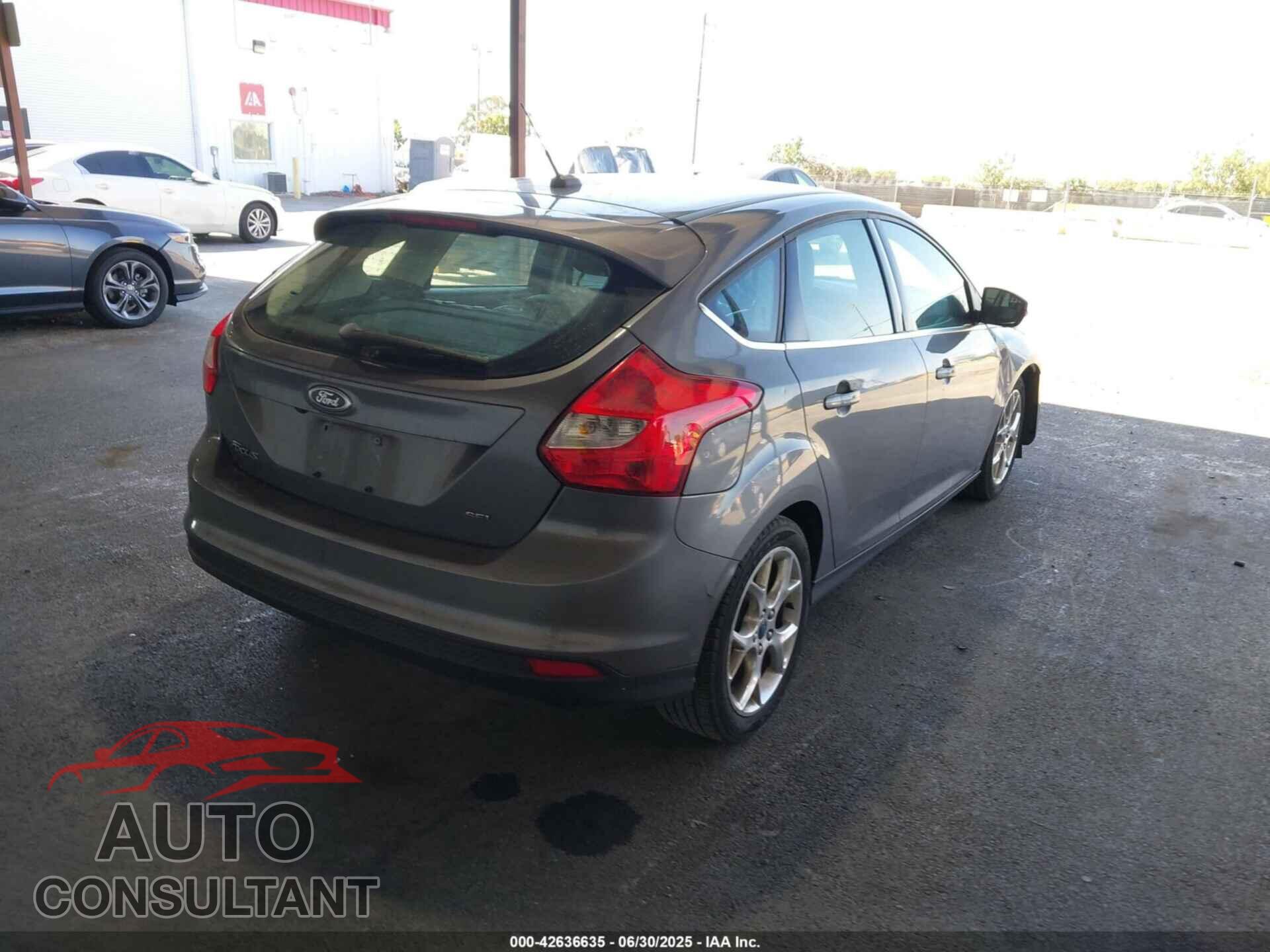 FORD FOCUS 2012 - 1FAHP3M27CL362850
