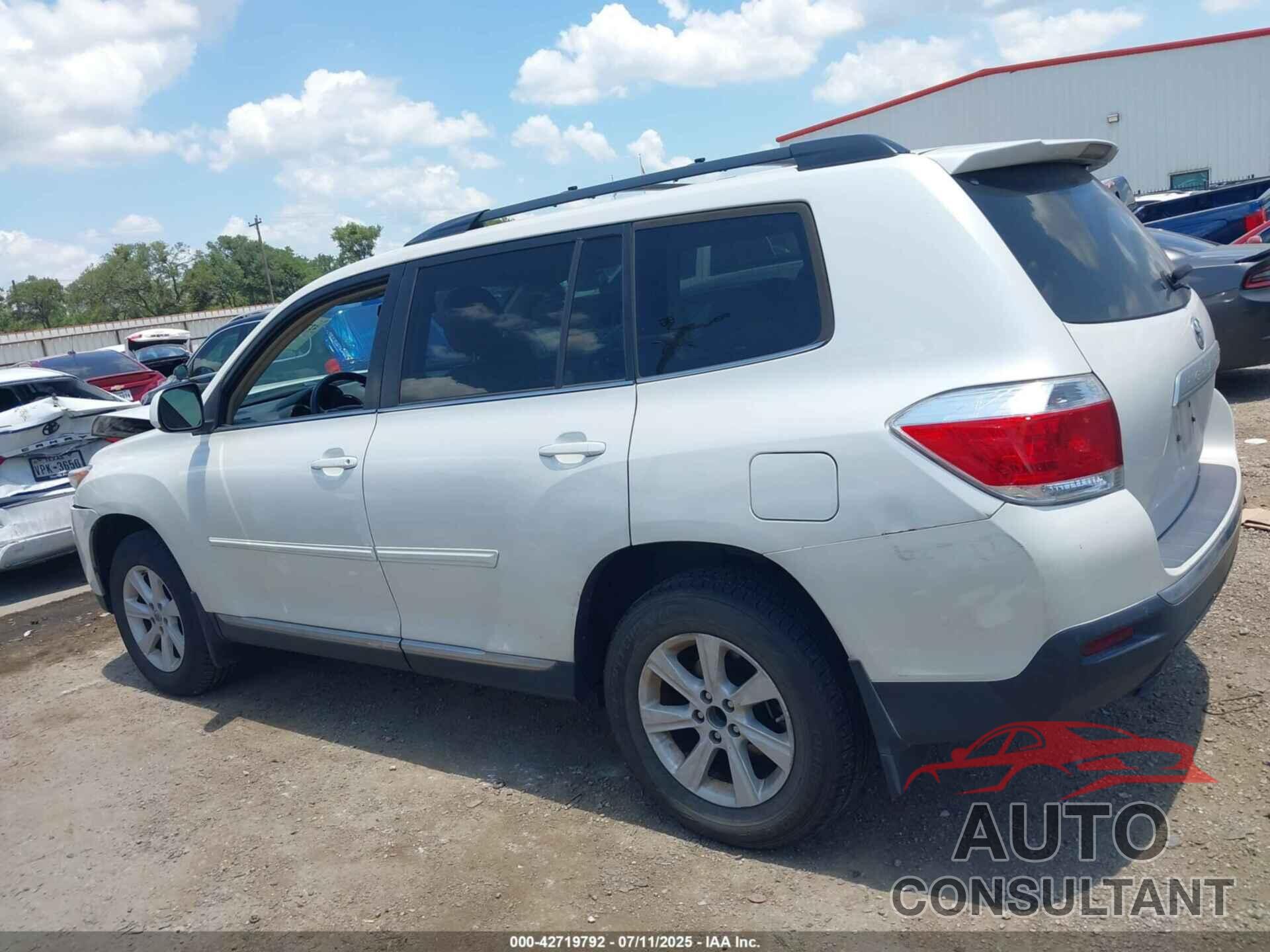 TOYOTA HIGHLANDER 2013 - 5TDZK3EH3DS112098