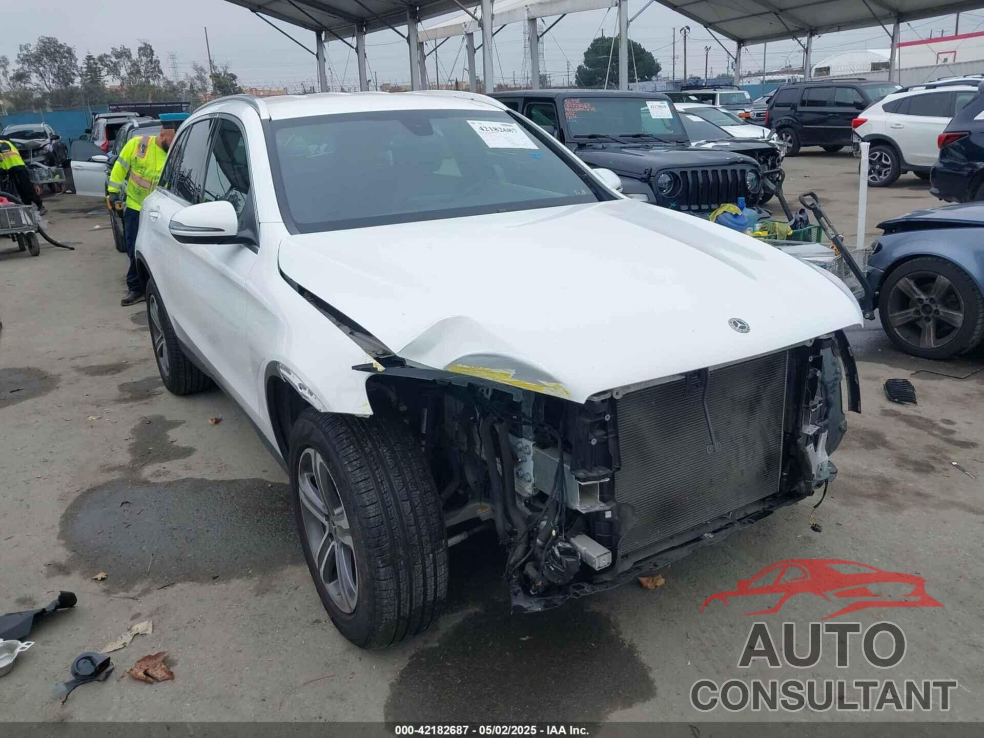 MERCEDES-BENZ GLC 300 2019 - WDC0G4JB0KF669334