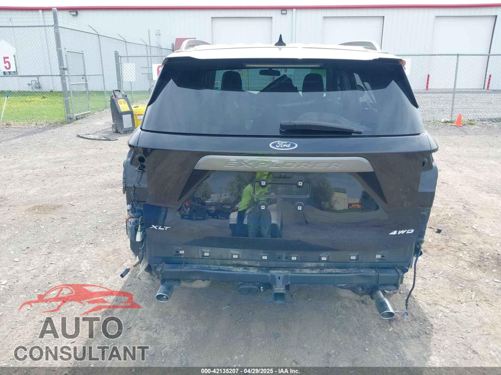 FORD EXPLORER 2022 - 1FMSK8DH4NGC33861