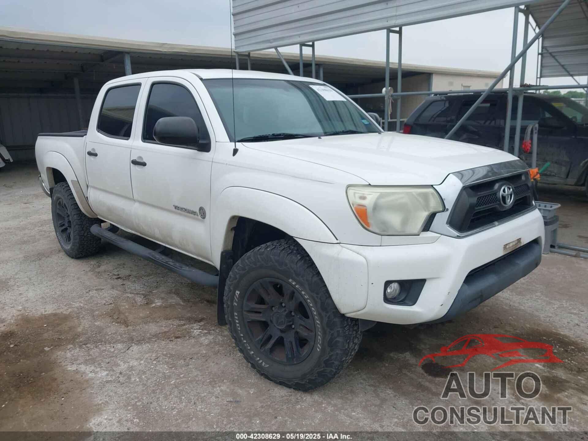 TOYOTA TACOMA 2015 - 5TFJU4GN6FX070412
