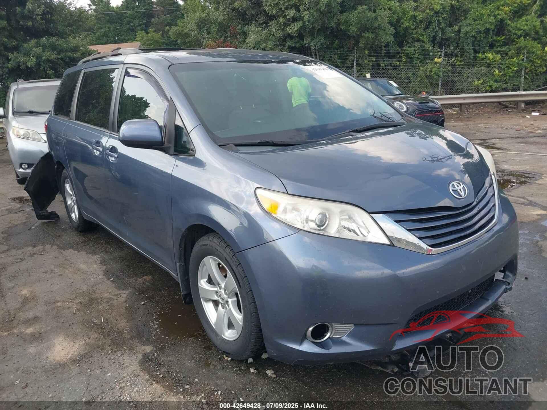 TOYOTA SIENNA 2015 - 5TDKK3DC6FS606188