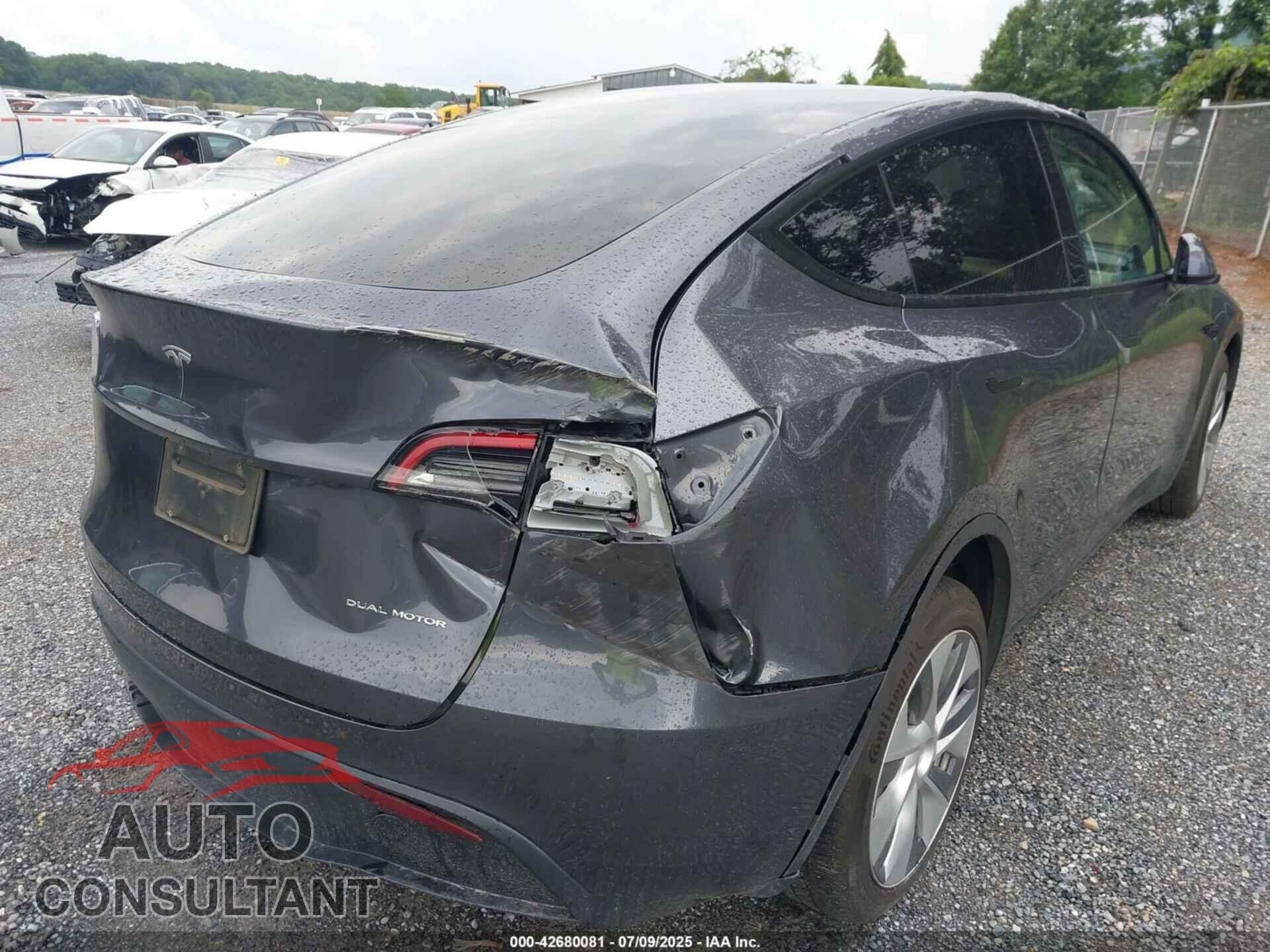 TESLA MODEL Y 2023 - 7SAYGDEEXPF927368