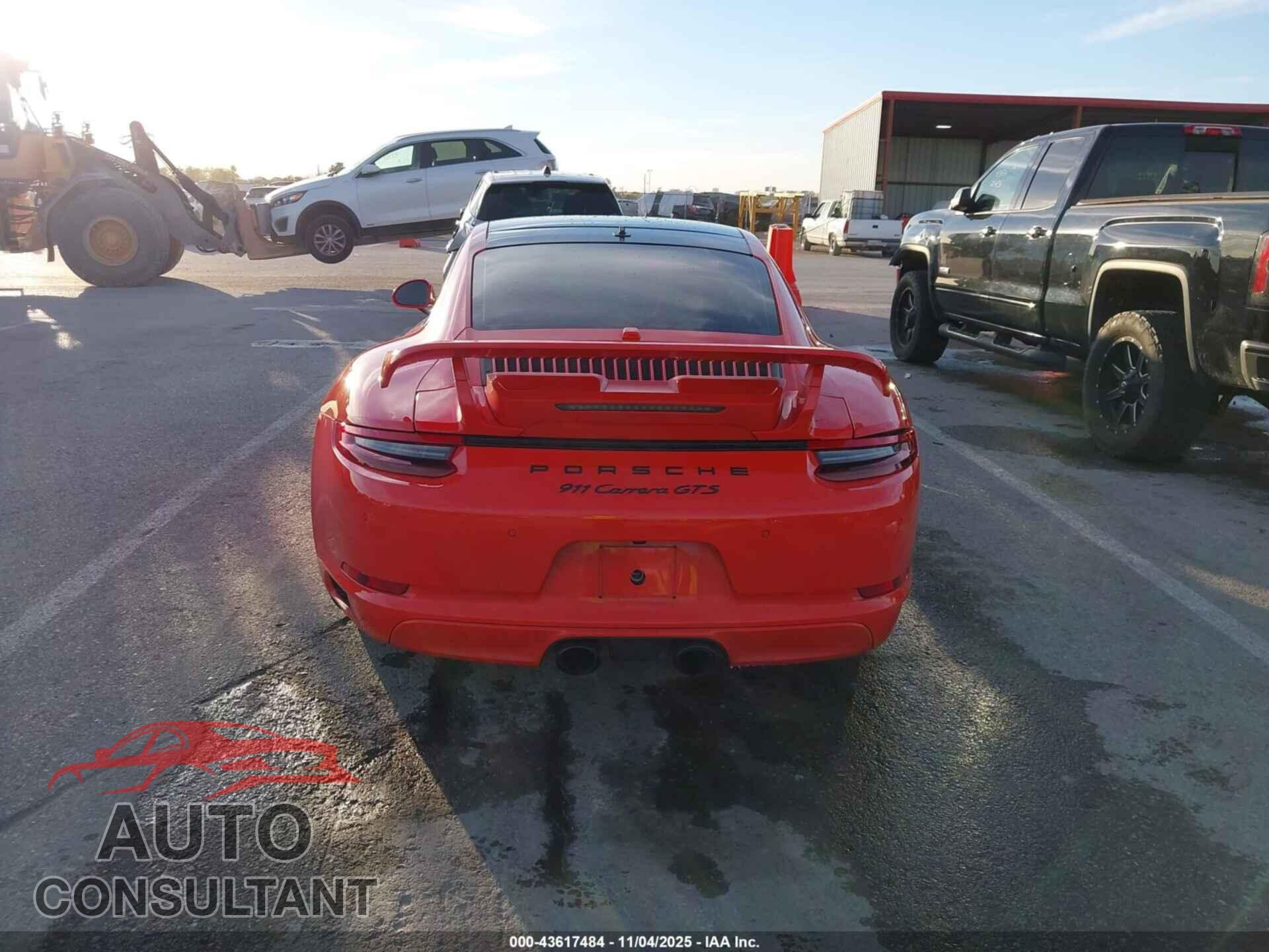 PORSCHE 911 2018 - WP0AB2A96JS122326