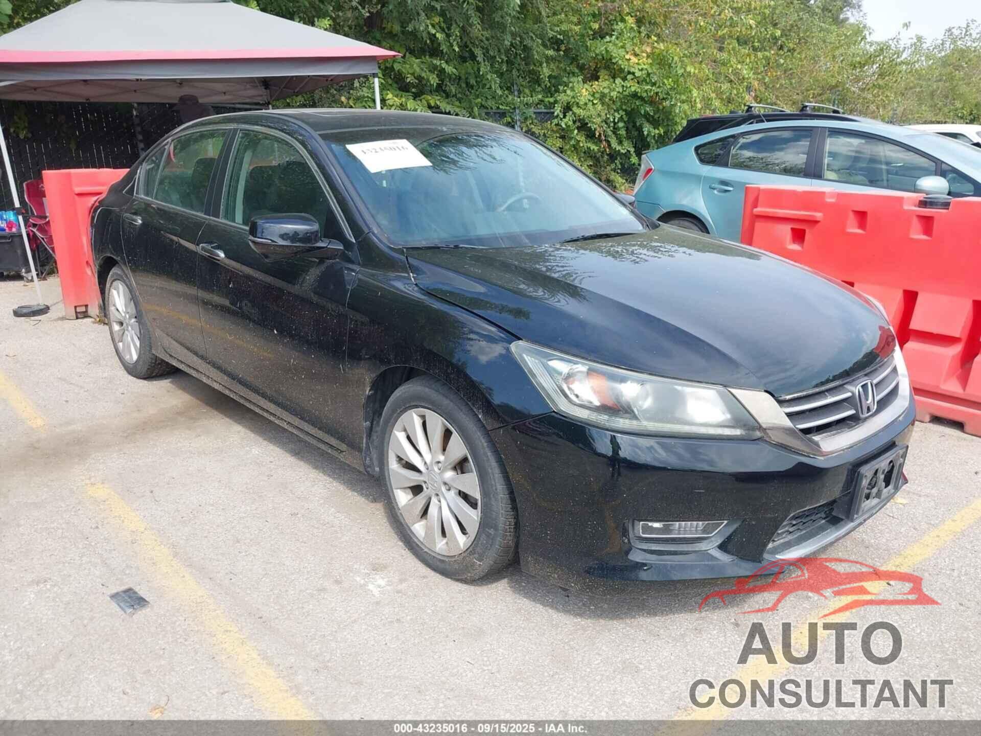 HONDA ACCORD 2013 - 1HGCR2F84DA007885