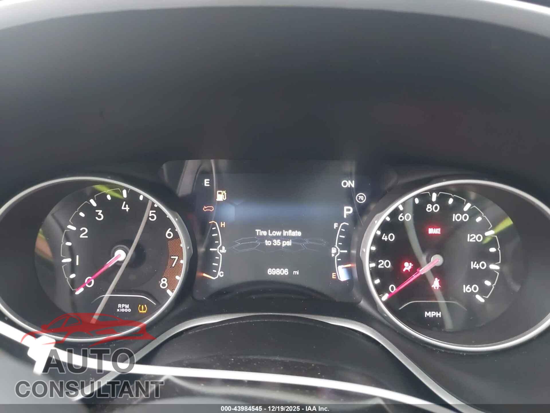 JEEP COMPASS 2018 - 3C4NJDBB4JT484350