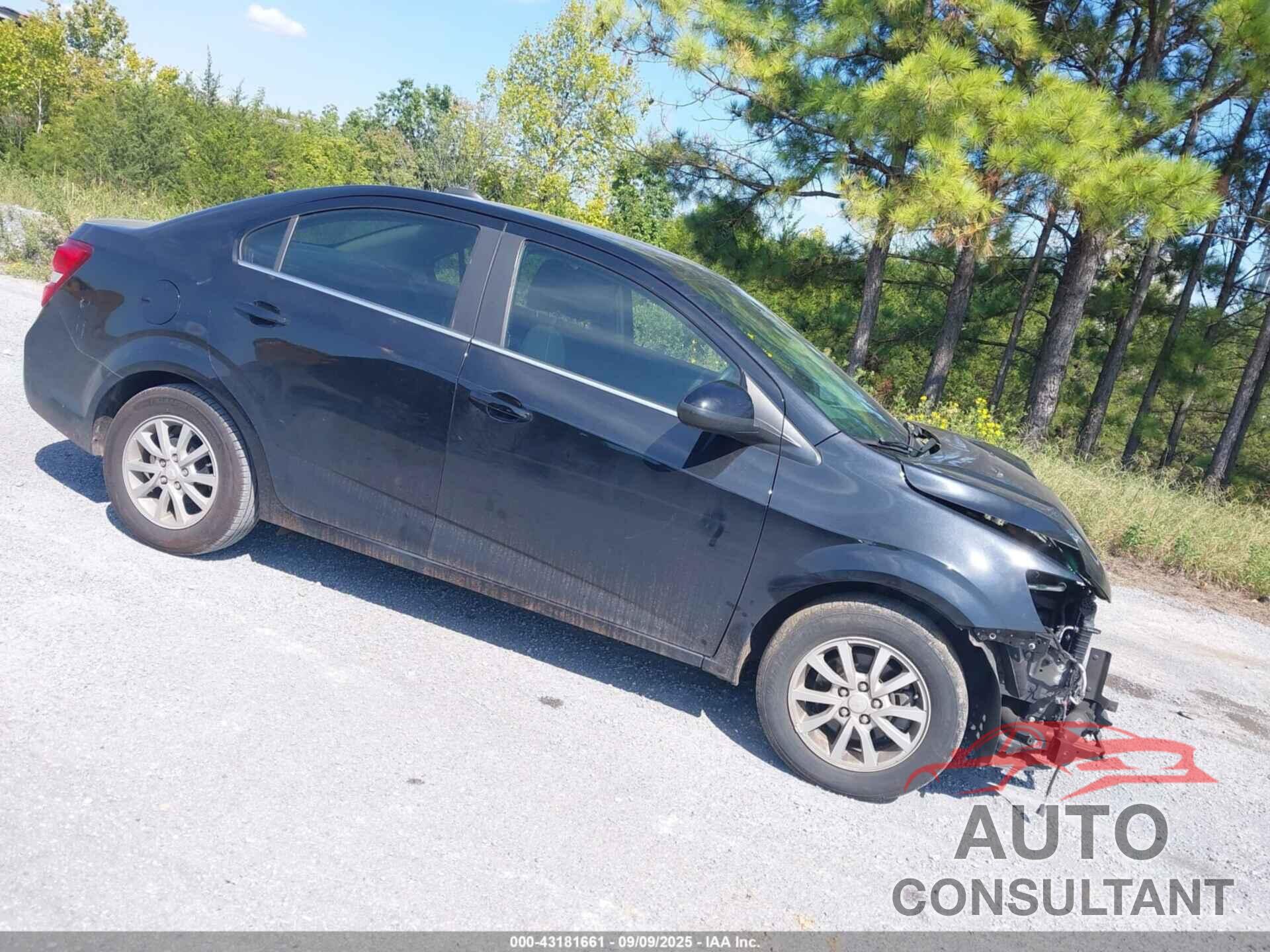 CHEVROLET SONIC 2020 - 1G1JD5SB4L4104713
