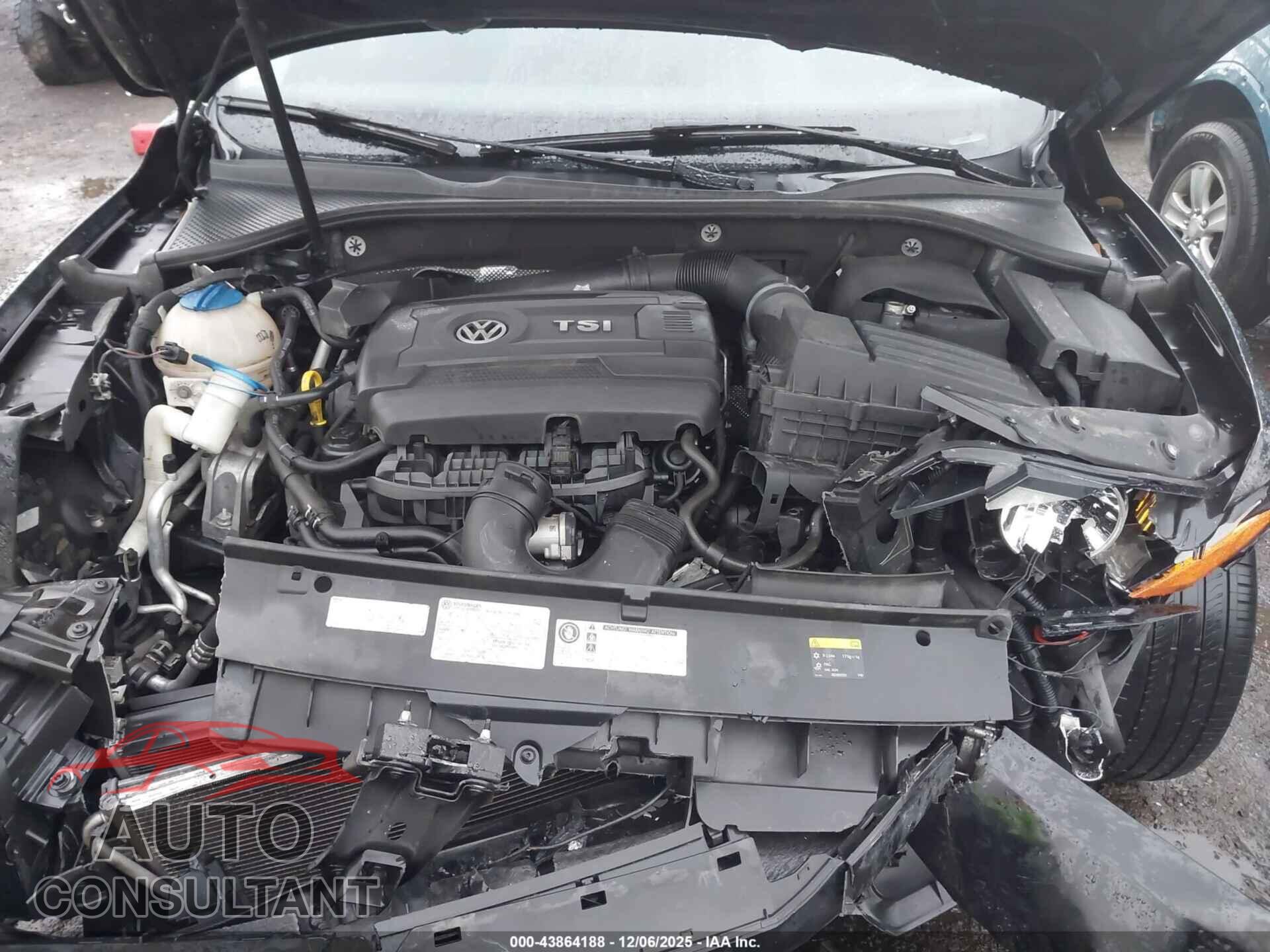 VOLKSWAGEN PASSAT 2014 - 1VWAT7A35EC107948