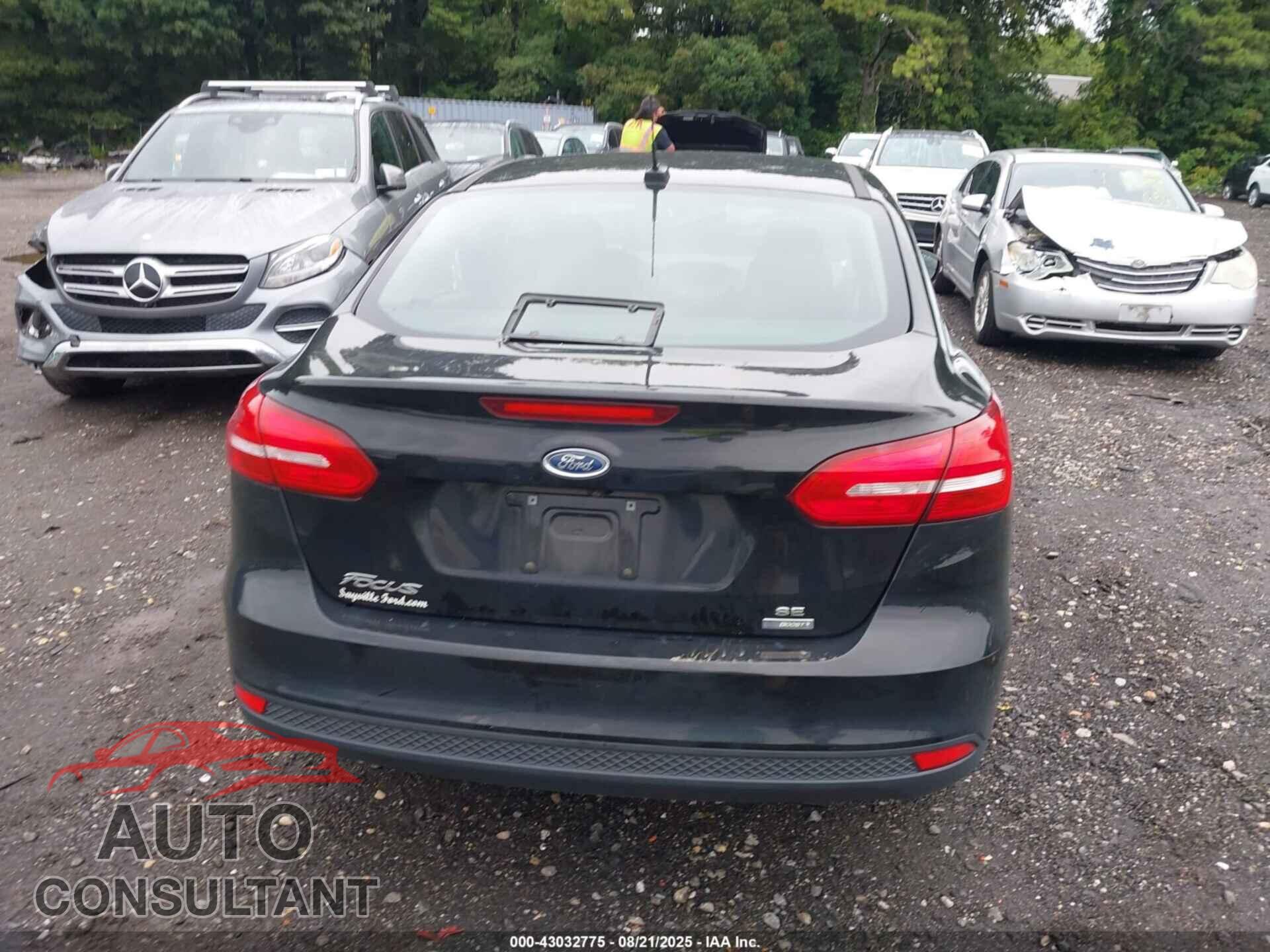 FORD FOCUS 2017 - 1FADP3FE8HL281157