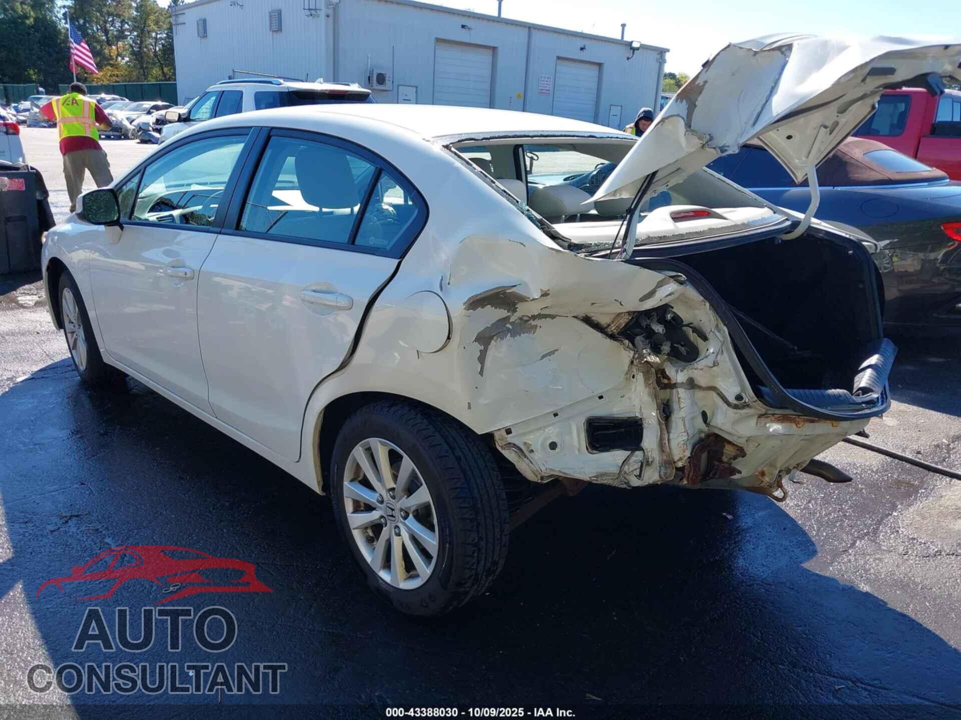 HONDA CIVIC 2012 - 2HGFB2F86CH607664